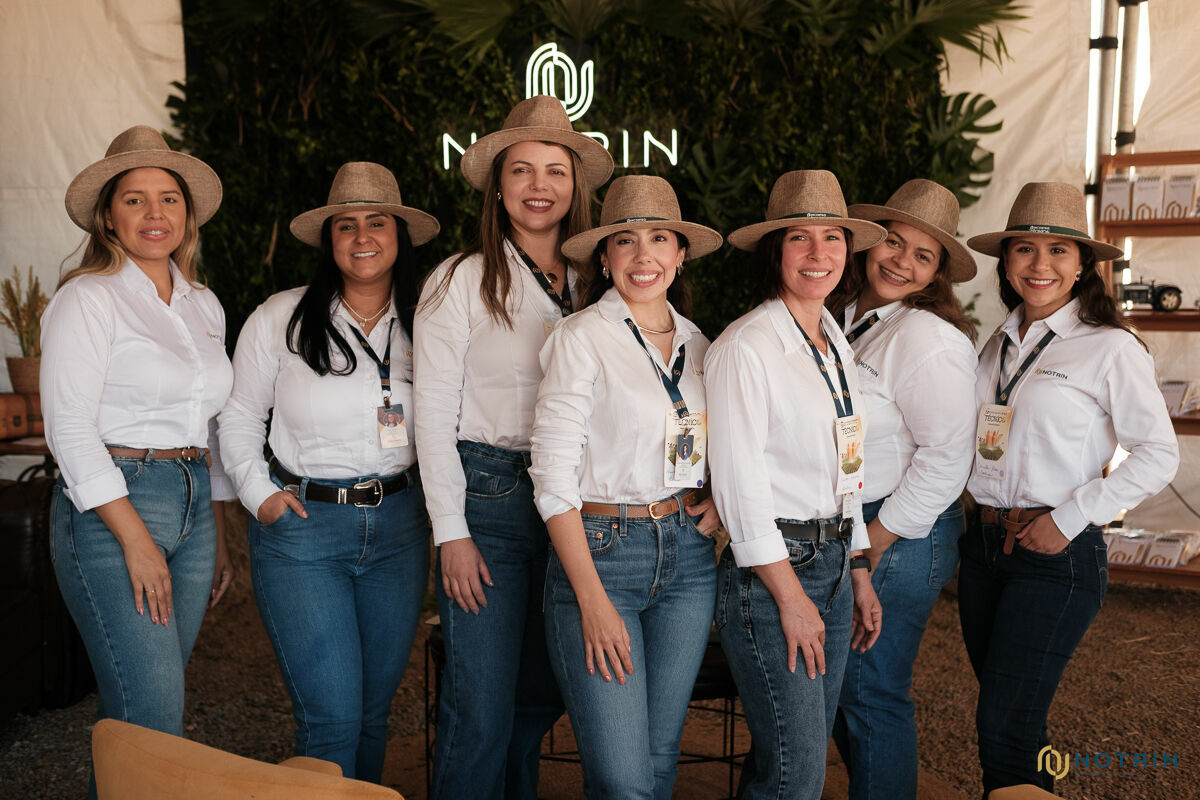 Foto Sucesso, Estratégia e Imagens que Contam Histórias: A Cobertura Fotográfica do Stand Notrin na Fazenda Planalto Foto Sucesso, Estratégia e Imagens que Contam Histórias: A Cobertura Fotográfica do Stand Notrin na Fazenda Planalto - Imagem 115