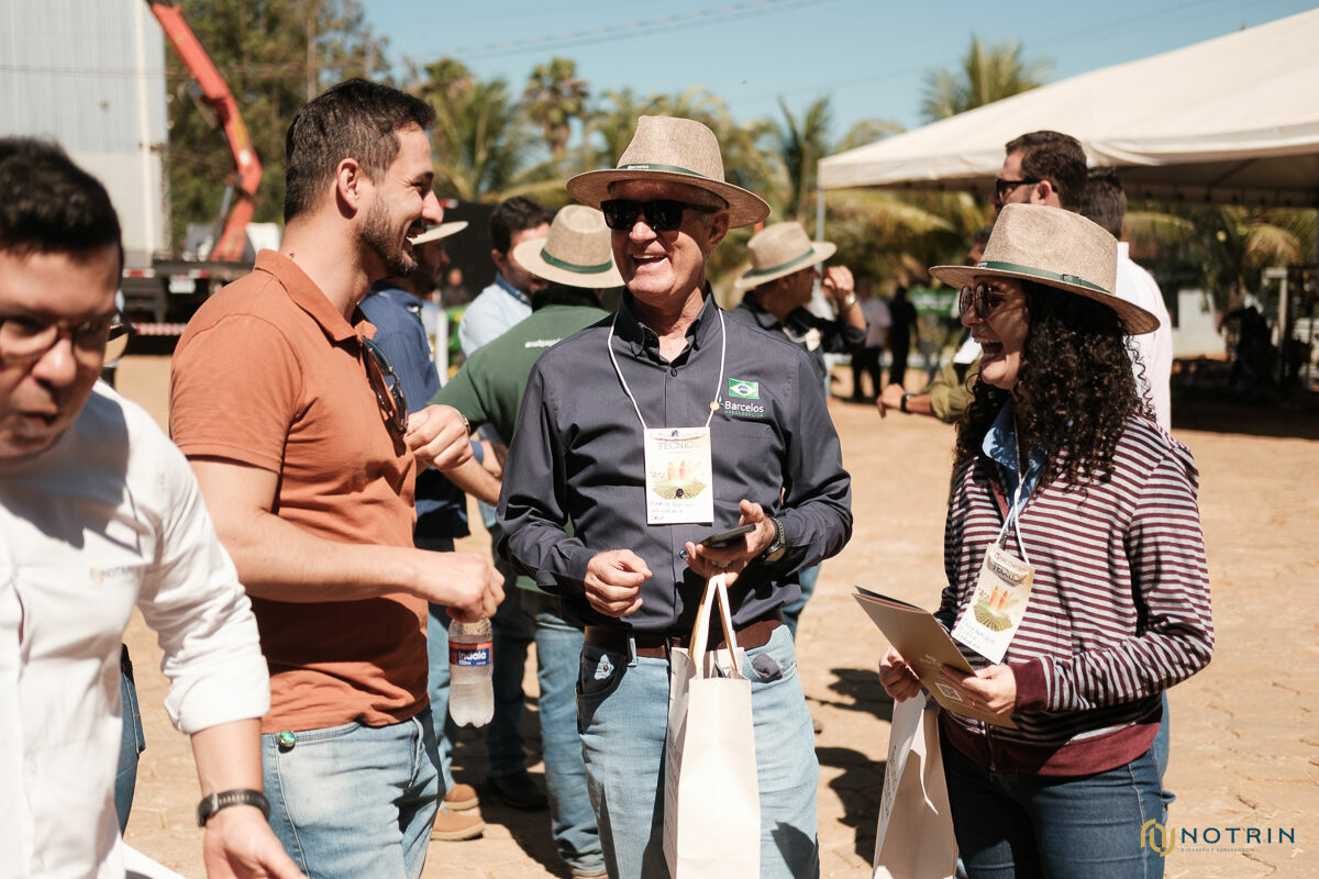 Foto Sucesso, Estratégia e Imagens que Contam Histórias: A Cobertura Fotográfica do Stand Notrin na Fazenda Planalto Foto Sucesso, Estratégia e Imagens que Contam Histórias: A Cobertura Fotográfica do Stand Notrin na Fazenda Planalto - Imagem 326