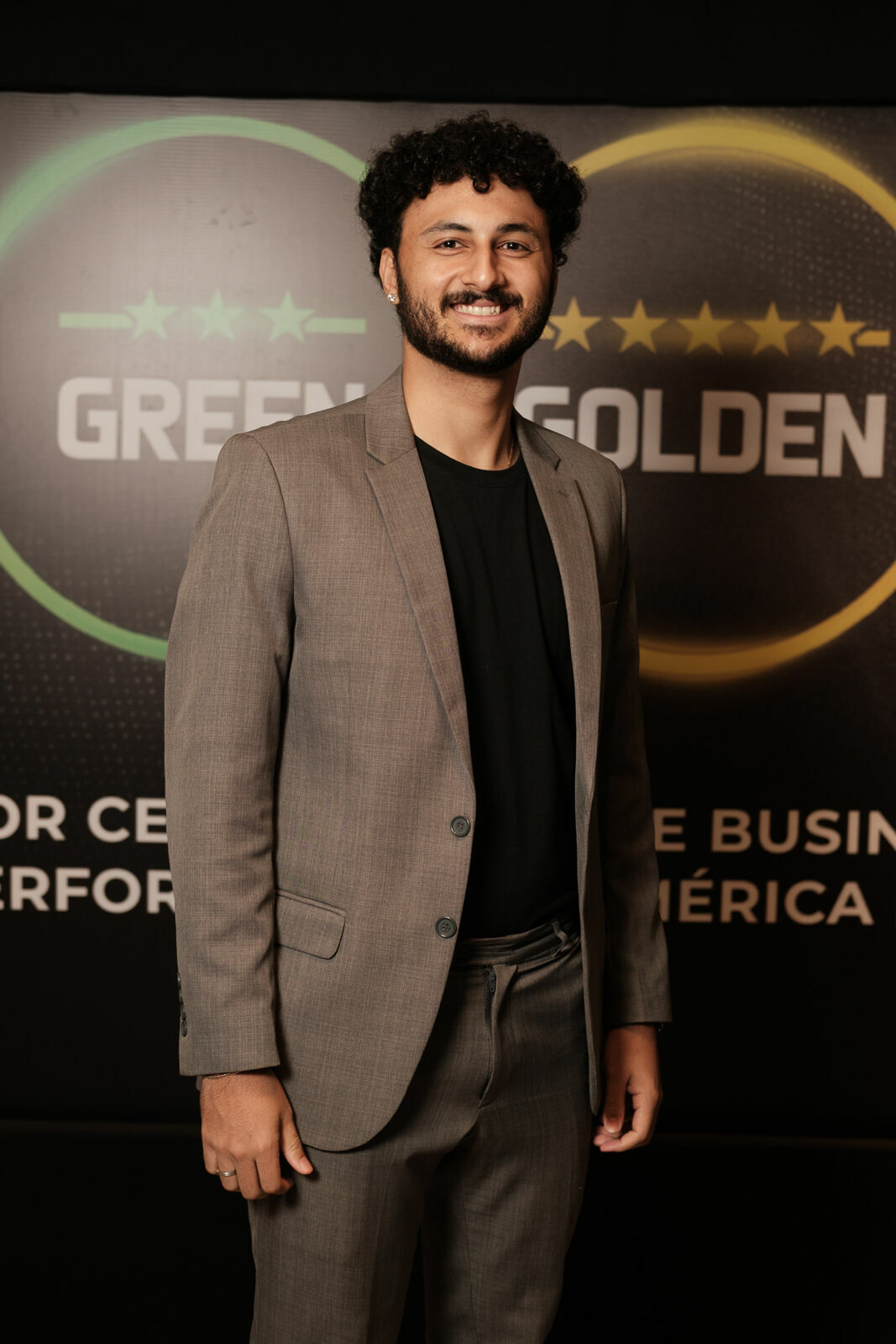 Foto Cobertura Fotográfica da Formatura Golden Belt e Green Belt Febracis 2025 – Um Registro Marcante Assinado por Natálya Cardoso Foto Cobertura Fotográfica da Formatura Golden Belt e Green Belt Febracis 2025 – Um Registro Marcante Assinado por Natálya Cardoso - Imagem 79