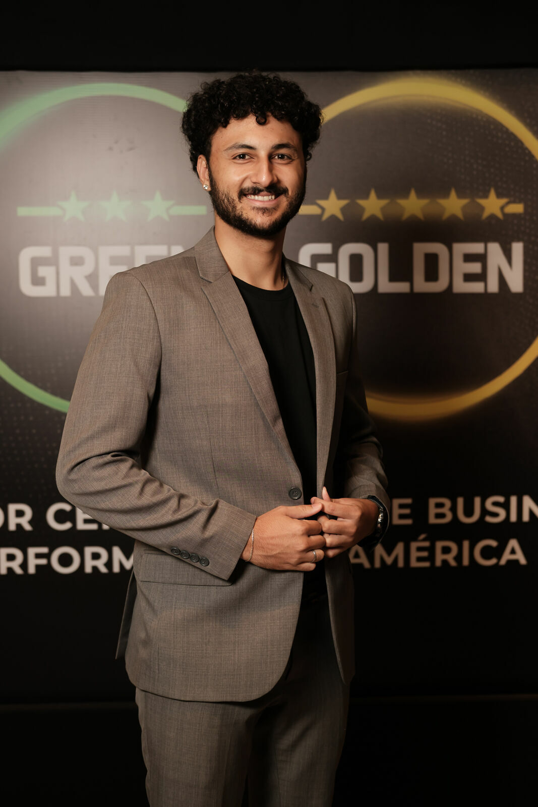 Foto Cobertura Fotográfica da Formatura Golden Belt e Green Belt Febracis 2025 – Um Registro Marcante Assinado por Natálya Cardoso Foto Cobertura Fotográfica da Formatura Golden Belt e Green Belt Febracis 2025 – Um Registro Marcante Assinado por Natálya Cardoso - Imagem 81