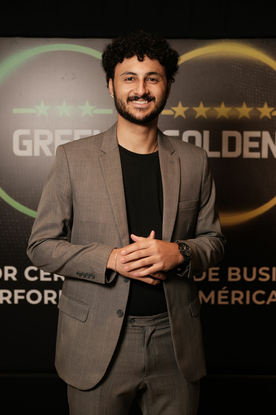 Foto Cobertura Fotográfica da Formatura Golden Belt e Green Belt Febracis 2025 – Um Registro Marcante Assinado por Natálya Cardoso Foto Cobertura Fotográfica da Formatura Golden Belt e Green Belt Febracis 2025 – Um Registro Marcante Assinado por Natálya Cardoso - Imagem 82