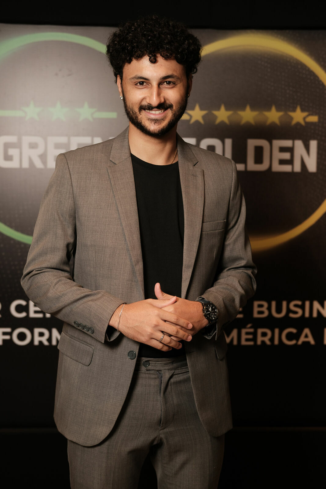 Foto Cobertura Fotográfica da Formatura Golden Belt e Green Belt Febracis 2025 – Um Registro Marcante Assinado por Natálya Cardoso Foto Cobertura Fotográfica da Formatura Golden Belt e Green Belt Febracis 2025 – Um Registro Marcante Assinado por Natálya Cardoso - Imagem 83