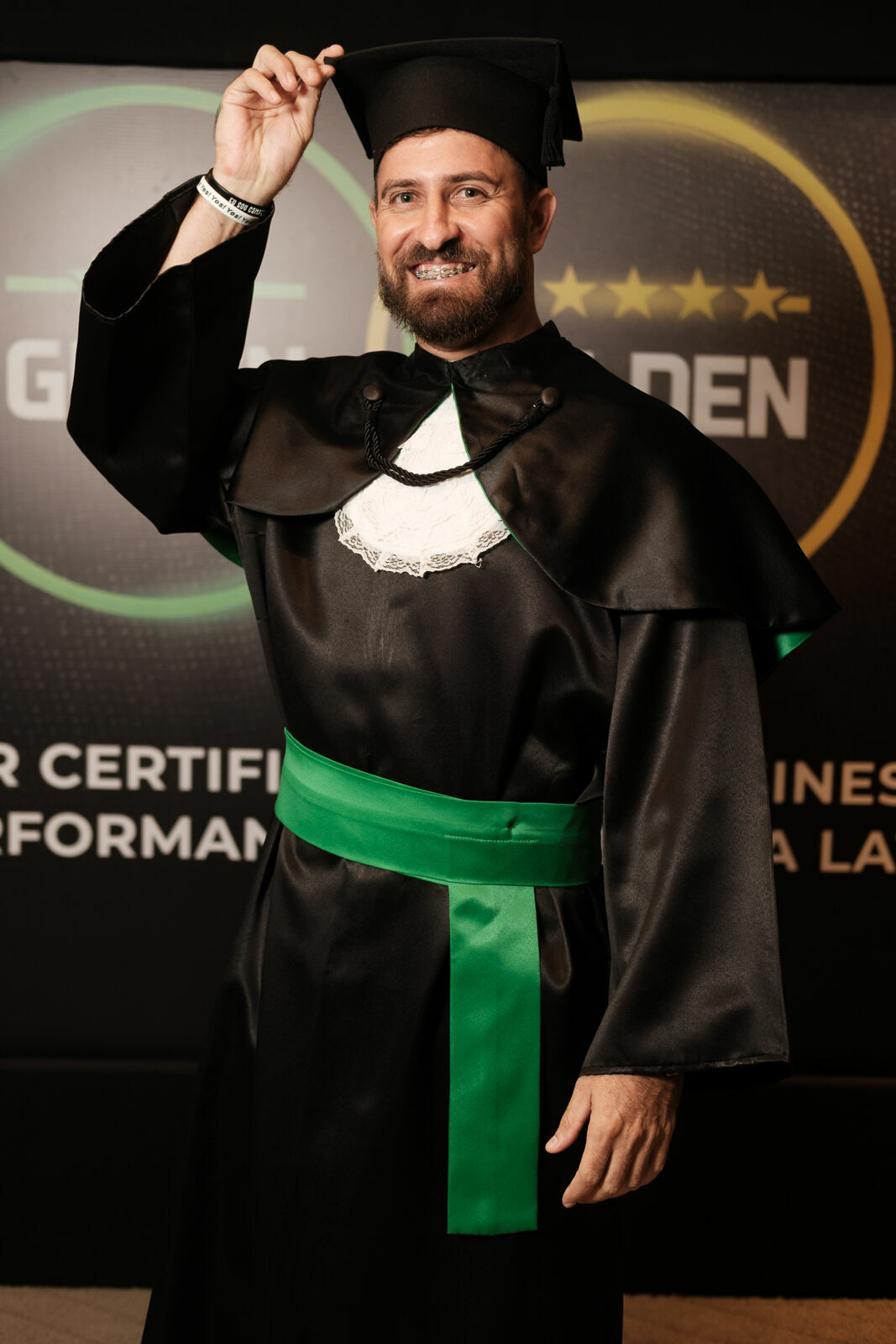 Foto Cobertura Fotográfica da Formatura Golden Belt e Green Belt Febracis 2025 – Um Registro Marcante Assinado por Natálya Cardoso Foto Cobertura Fotográfica da Formatura Golden Belt e Green Belt Febracis 2025 – Um Registro Marcante Assinado por Natálya Cardoso - Imagem 300