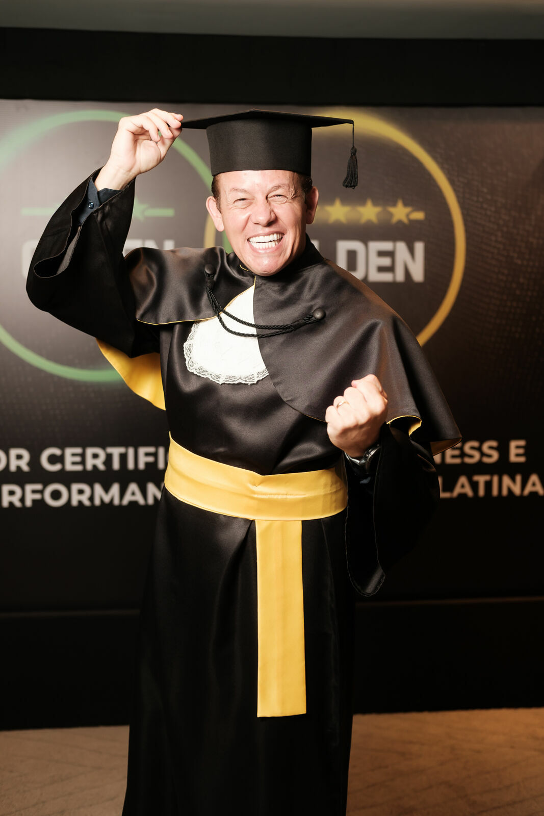 Foto Cobertura Fotográfica da Formatura Golden Belt e Green Belt Febracis 2025 – Um Registro Marcante Assinado por Natálya Cardoso Foto Cobertura Fotográfica da Formatura Golden Belt e Green Belt Febracis 2025 – Um Registro Marcante Assinado por Natálya Cardoso - Imagem 303