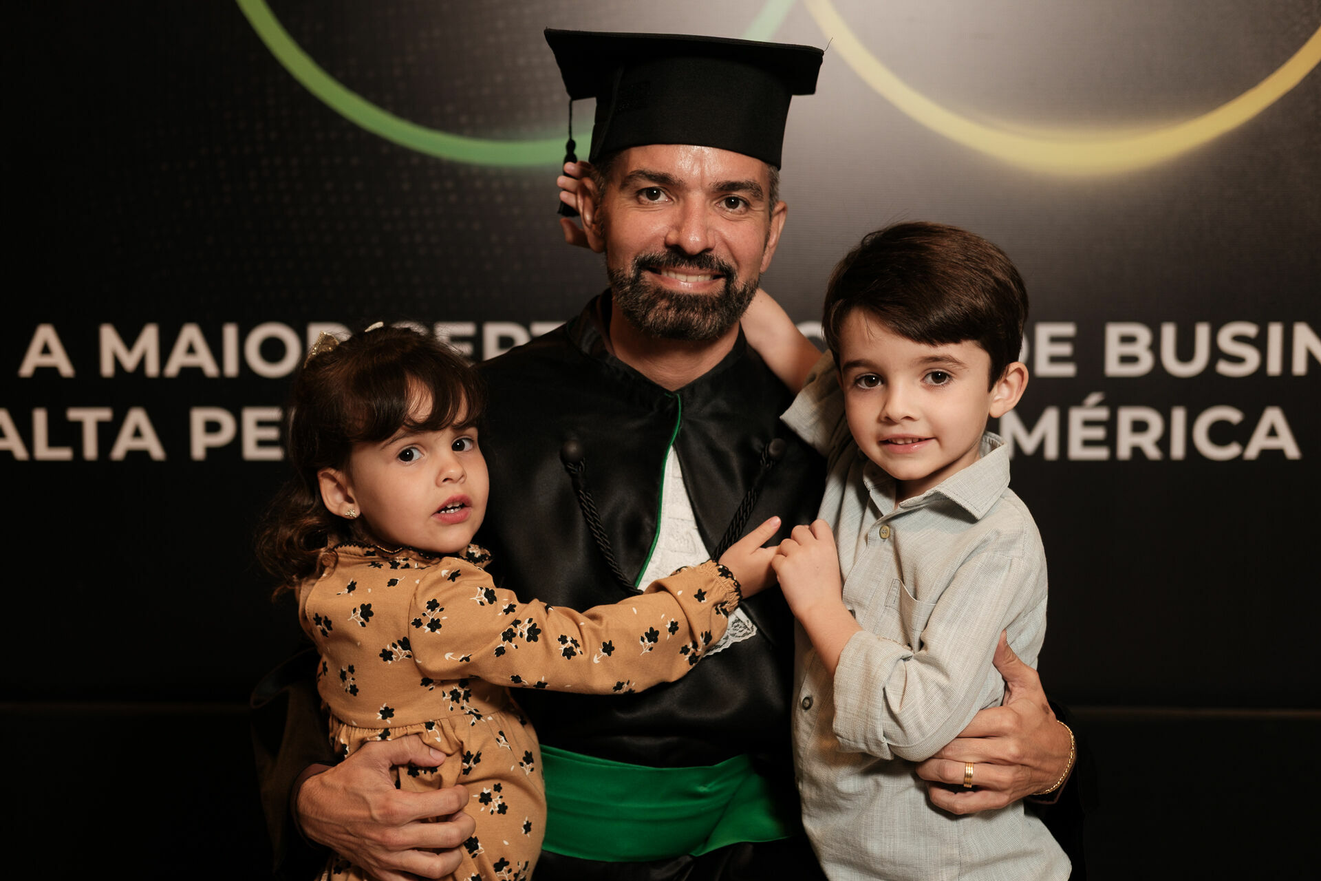 Foto Cobertura Fotográfica da Formatura Golden Belt e Green Belt Febracis 2025 – Um Registro Marcante Assinado por Natálya Cardoso Foto Cobertura Fotográfica da Formatura Golden Belt e Green Belt Febracis 2025 – Um Registro Marcante Assinado por Natálya Cardoso - Imagem 400