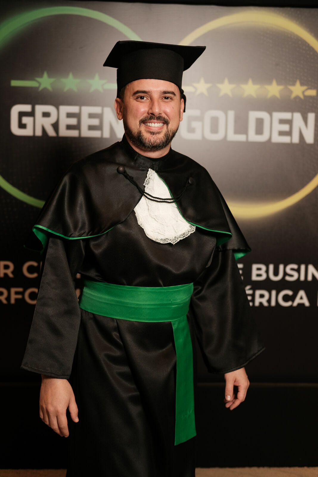 Foto Cobertura Fotográfica da Formatura Golden Belt e Green Belt Febracis 2025 – Um Registro Marcante Assinado por Natálya Cardoso Foto Cobertura Fotográfica da Formatura Golden Belt e Green Belt Febracis 2025 – Um Registro Marcante Assinado por Natálya Cardoso - Imagem 387