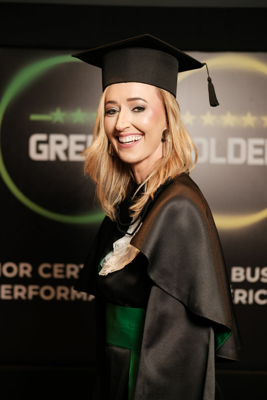 Foto Cobertura Fotográfica da Formatura Golden Belt e Green Belt Febracis 2025 – Um Registro Marcante Assinado por Natálya Cardoso Foto Cobertura Fotográfica da Formatura Golden Belt e Green Belt Febracis 2025 – Um Registro Marcante Assinado por Natálya Cardoso - Imagem 428