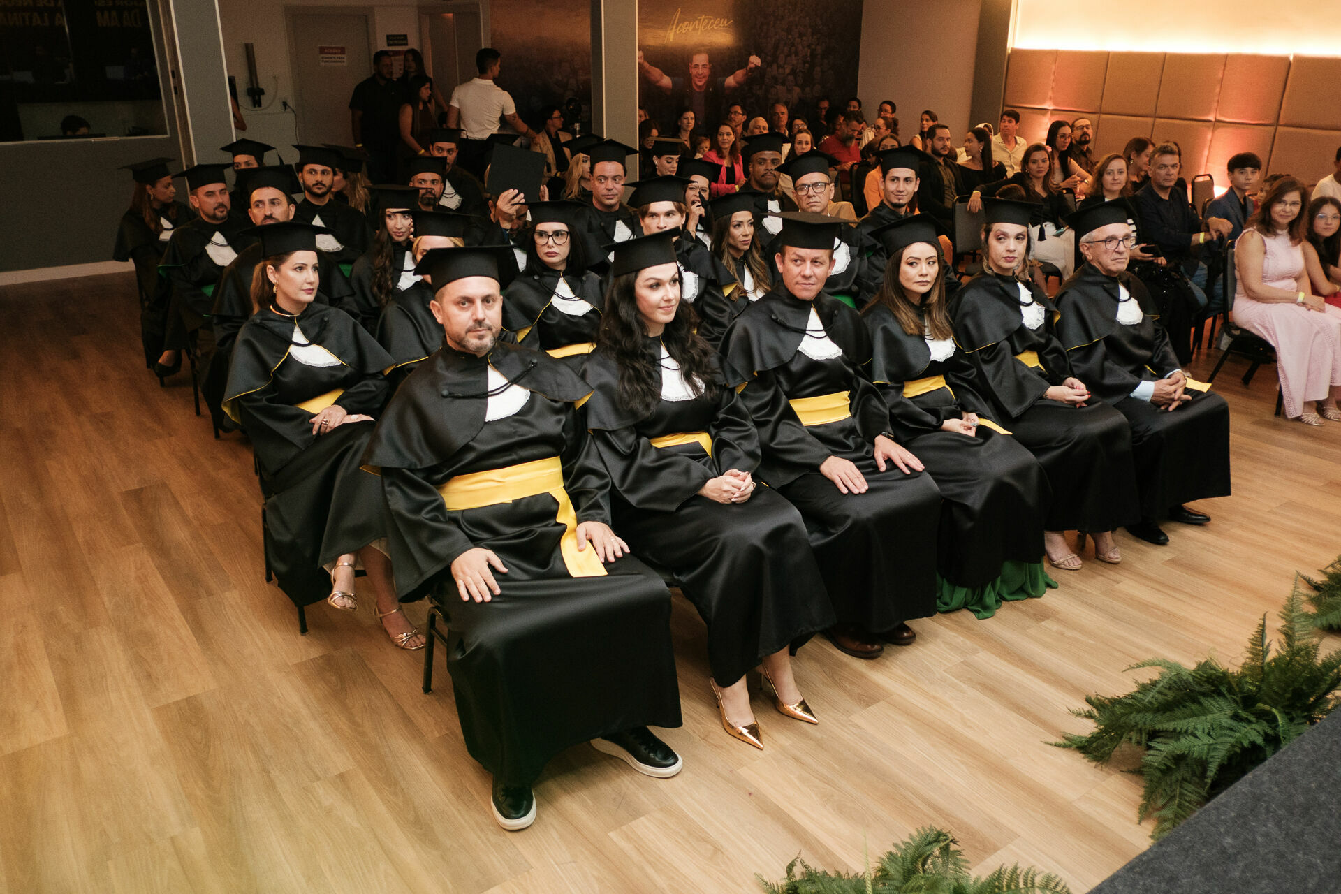 Foto Cobertura Fotográfica da Formatura Golden Belt e Green Belt Febracis 2025 – Um Registro Marcante Assinado por Natálya Cardoso Foto Cobertura Fotográfica da Formatura Golden Belt e Green Belt Febracis 2025 – Um Registro Marcante Assinado por Natálya Cardoso - Imagem 545