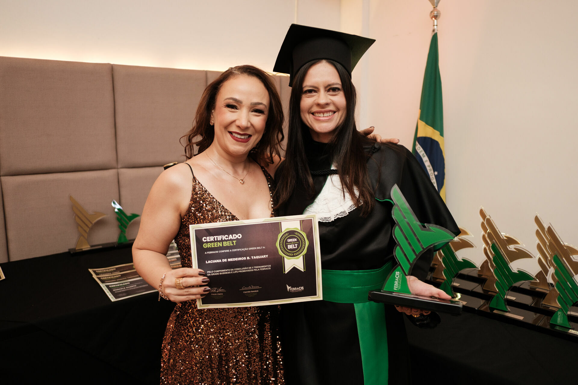 Foto Cobertura Fotográfica da Formatura Golden Belt e Green Belt Febracis 2025 – Um Registro Marcante Assinado por Natálya Cardoso Foto Cobertura Fotográfica da Formatura Golden Belt e Green Belt Febracis 2025 – Um Registro Marcante Assinado por Natálya Cardoso - Imagem 610