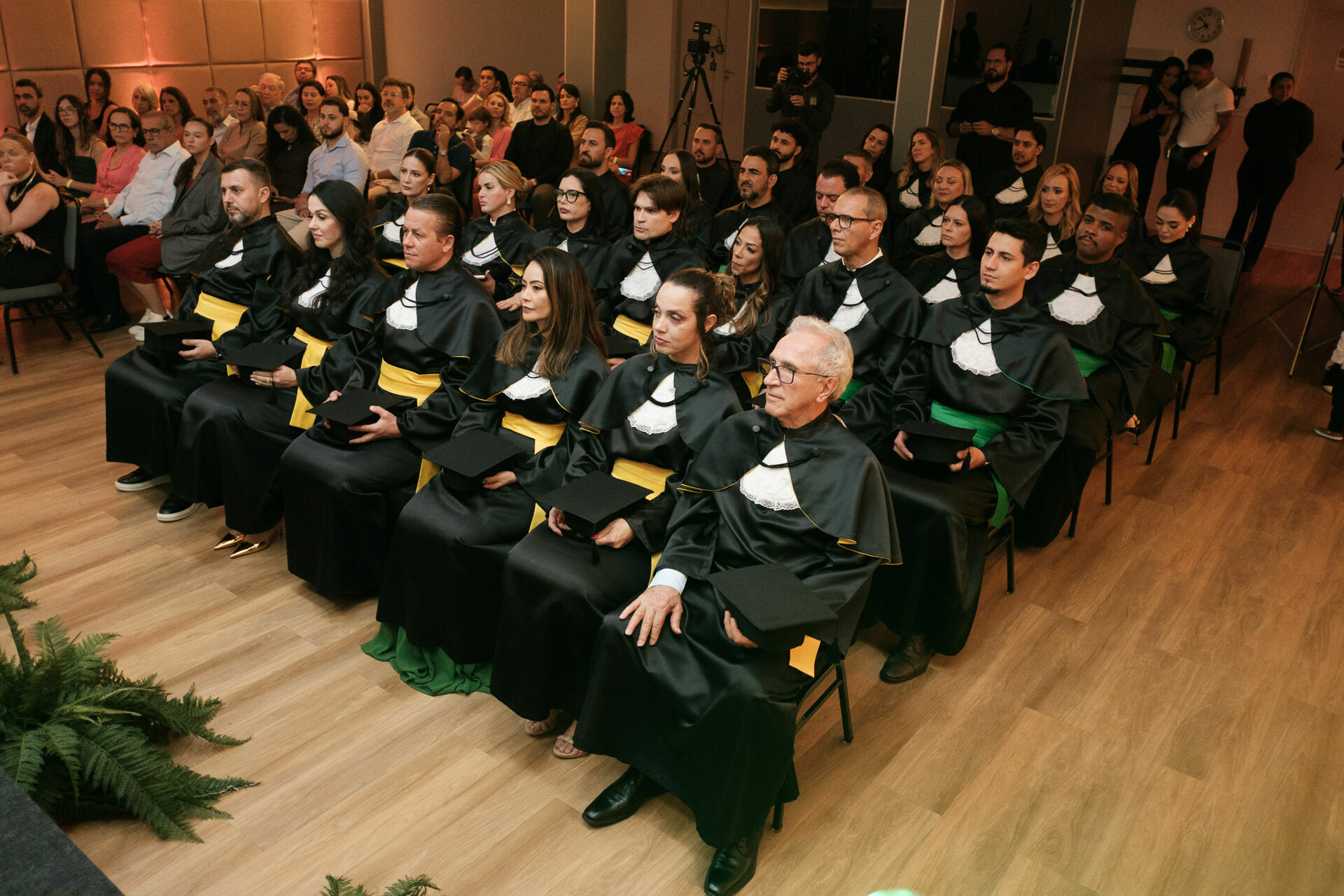 Foto Cobertura Fotográfica da Formatura Golden Belt e Green Belt Febracis 2025 – Um Registro Marcante Assinado por Natálya Cardoso Foto Cobertura Fotográfica da Formatura Golden Belt e Green Belt Febracis 2025 – Um Registro Marcante Assinado por Natálya Cardoso - Imagem 521