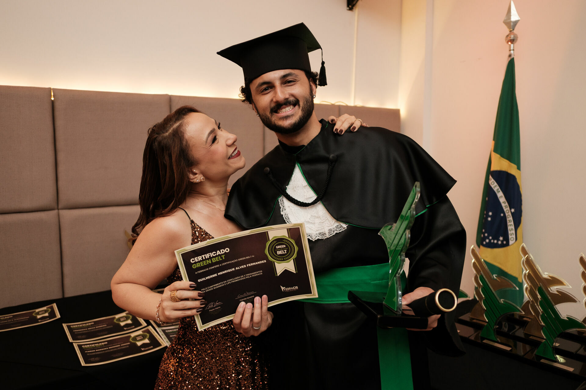 Foto Cobertura Fotográfica da Formatura Golden Belt e Green Belt Febracis 2025 – Um Registro Marcante Assinado por Natálya Cardoso Foto Cobertura Fotográfica da Formatura Golden Belt e Green Belt Febracis 2025 – Um Registro Marcante Assinado por Natálya Cardoso - Imagem 594