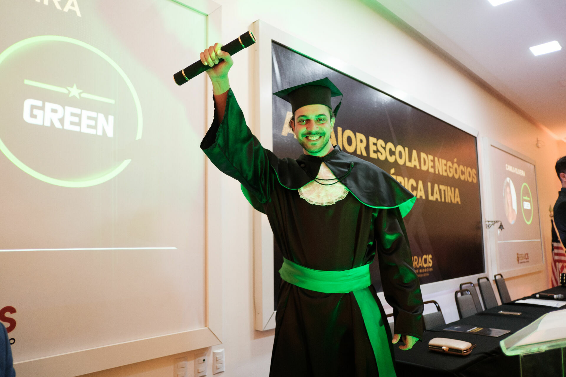 Foto Cobertura Fotográfica da Formatura Golden Belt e Green Belt Febracis 2025 – Um Registro Marcante Assinado por Natálya Cardoso Foto Cobertura Fotográfica da Formatura Golden Belt e Green Belt Febracis 2025 – Um Registro Marcante Assinado por Natálya Cardoso - Imagem 557