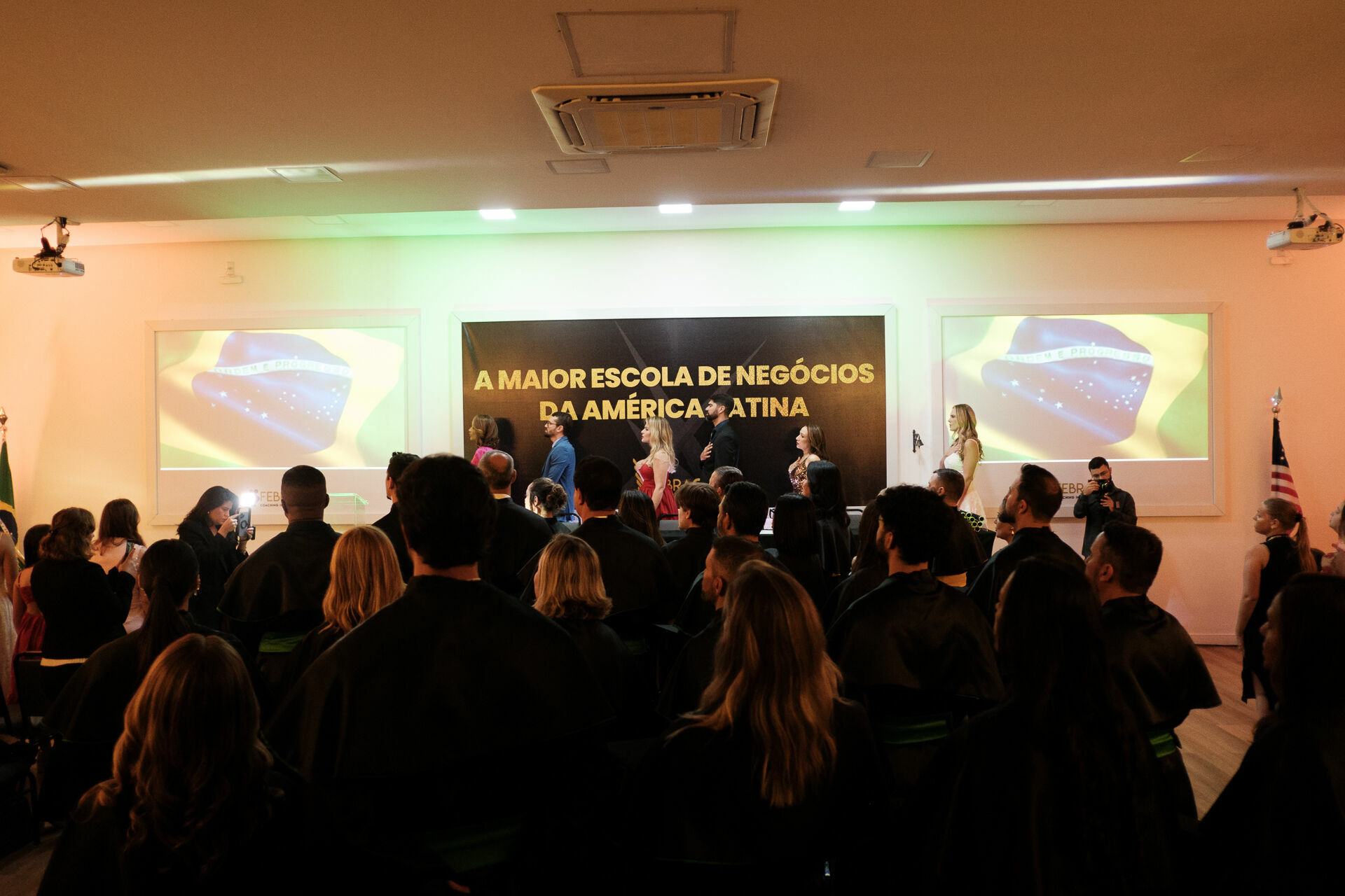 Foto Cobertura Fotográfica da Formatura Golden Belt e Green Belt Febracis 2025 – Um Registro Marcante Assinado por Natálya Cardoso Foto Cobertura Fotográfica da Formatura Golden Belt e Green Belt Febracis 2025 – Um Registro Marcante Assinado por Natálya Cardoso - Imagem 493