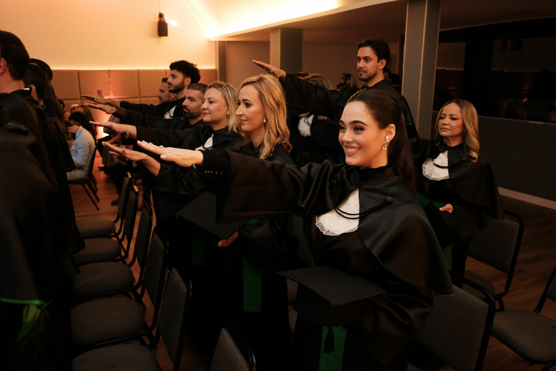 Foto Cobertura Fotográfica da Formatura Golden Belt e Green Belt Febracis 2025 – Um Registro Marcante Assinado por Natálya Cardoso Foto Cobertura Fotográfica da Formatura Golden Belt e Green Belt Febracis 2025 – Um Registro Marcante Assinado por Natálya Cardoso - Imagem 536