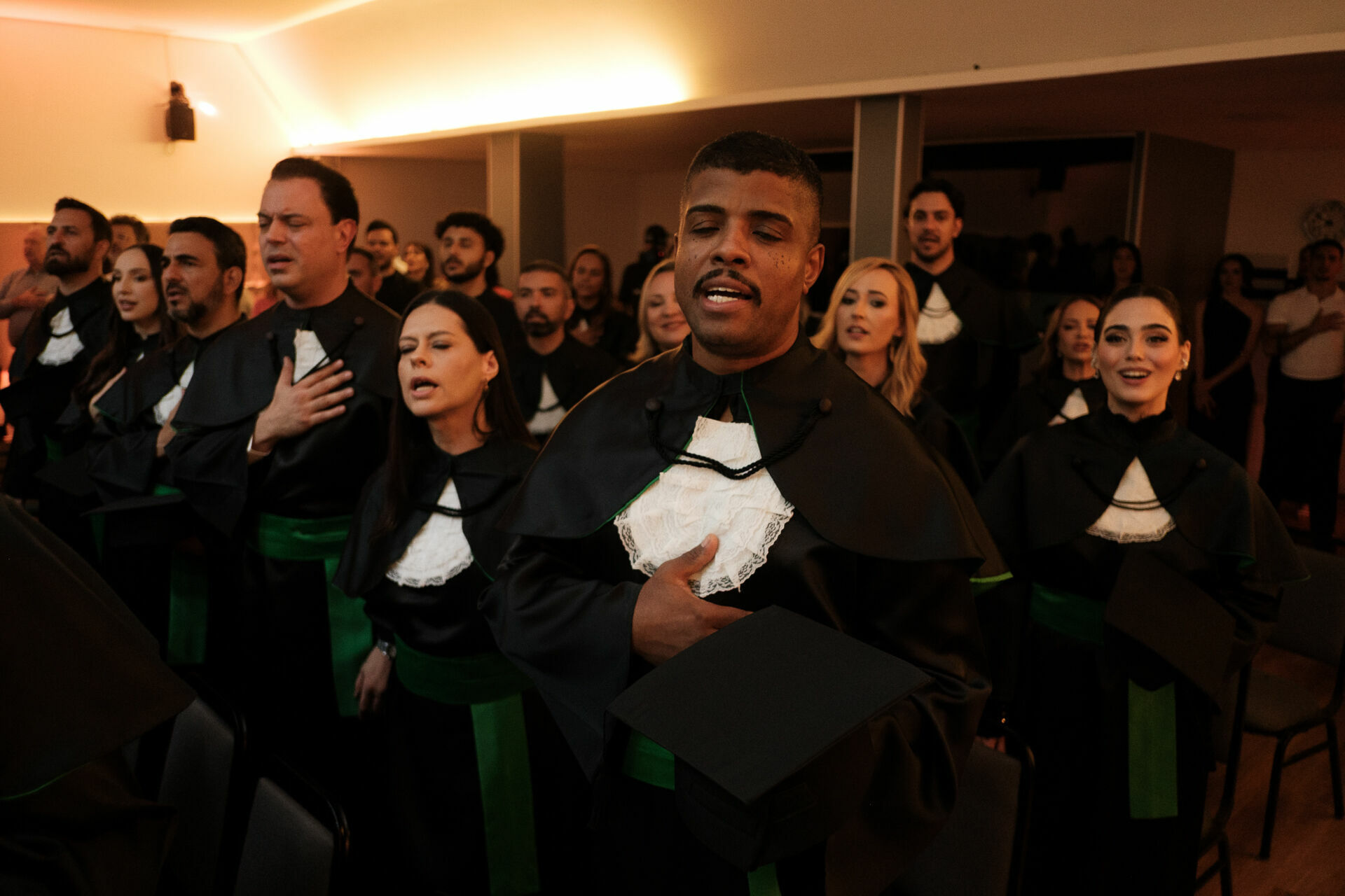 Foto Cobertura Fotográfica da Formatura Golden Belt e Green Belt Febracis 2025 – Um Registro Marcante Assinado por Natálya Cardoso Foto Cobertura Fotográfica da Formatura Golden Belt e Green Belt Febracis 2025 – Um Registro Marcante Assinado por Natálya Cardoso - Imagem 510