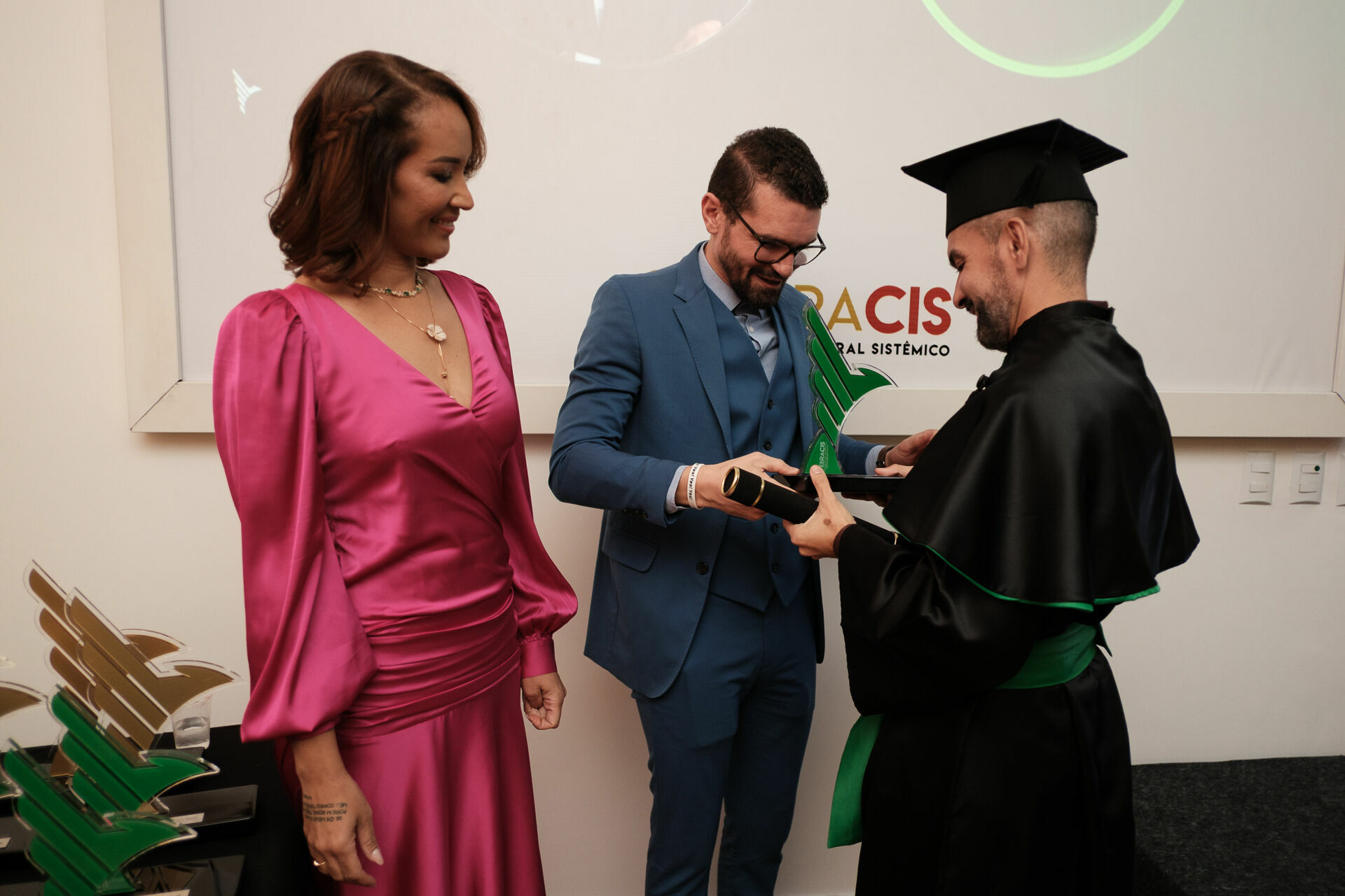 Foto Cobertura Fotográfica da Formatura Golden Belt e Green Belt Febracis 2025 – Um Registro Marcante Assinado por Natálya Cardoso Foto Cobertura Fotográfica da Formatura Golden Belt e Green Belt Febracis 2025 – Um Registro Marcante Assinado por Natálya Cardoso - Imagem 595