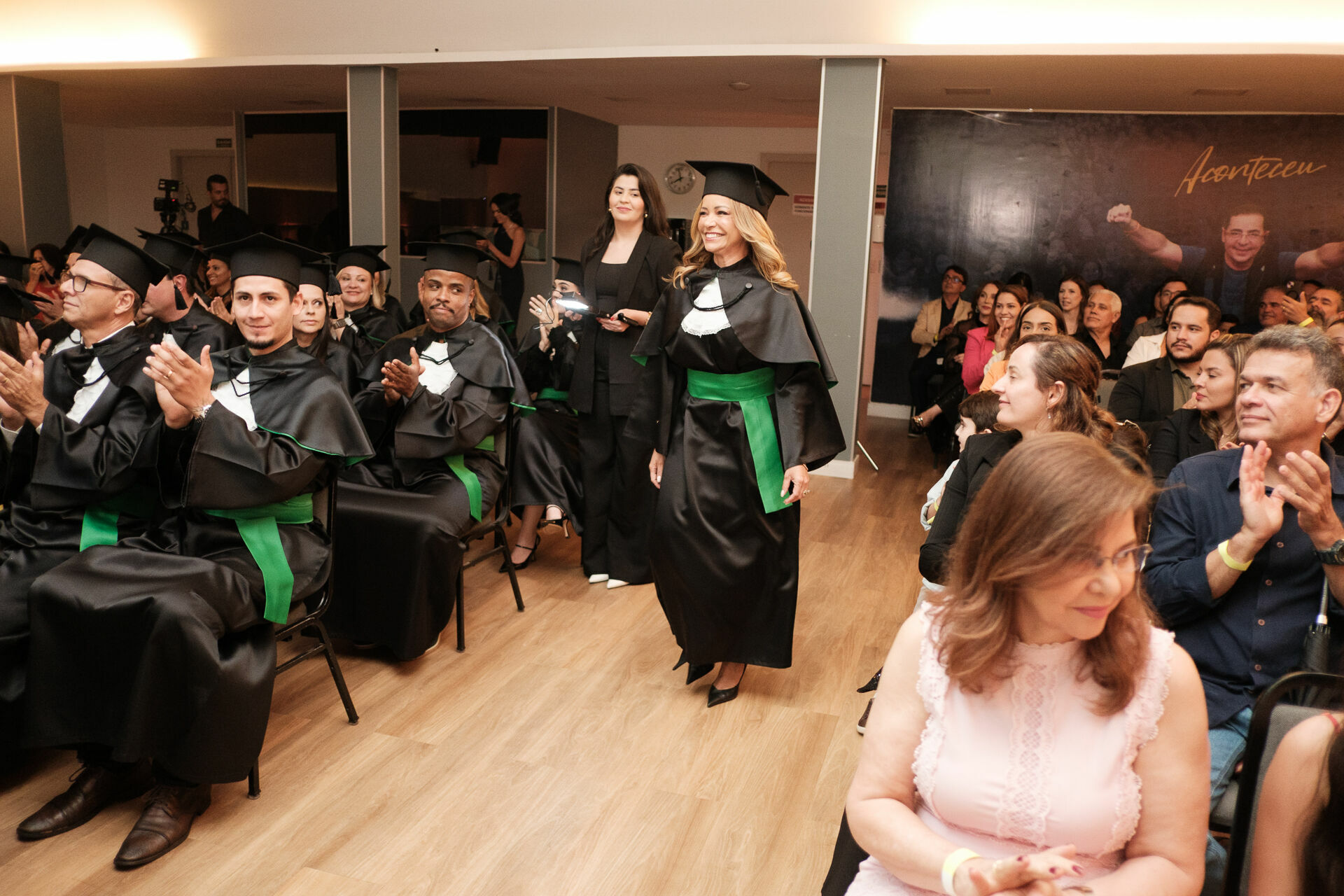 Foto Cobertura Fotográfica da Formatura Golden Belt e Green Belt Febracis 2025 – Um Registro Marcante Assinado por Natálya Cardoso Foto Cobertura Fotográfica da Formatura Golden Belt e Green Belt Febracis 2025 – Um Registro Marcante Assinado por Natálya Cardoso - Imagem 547