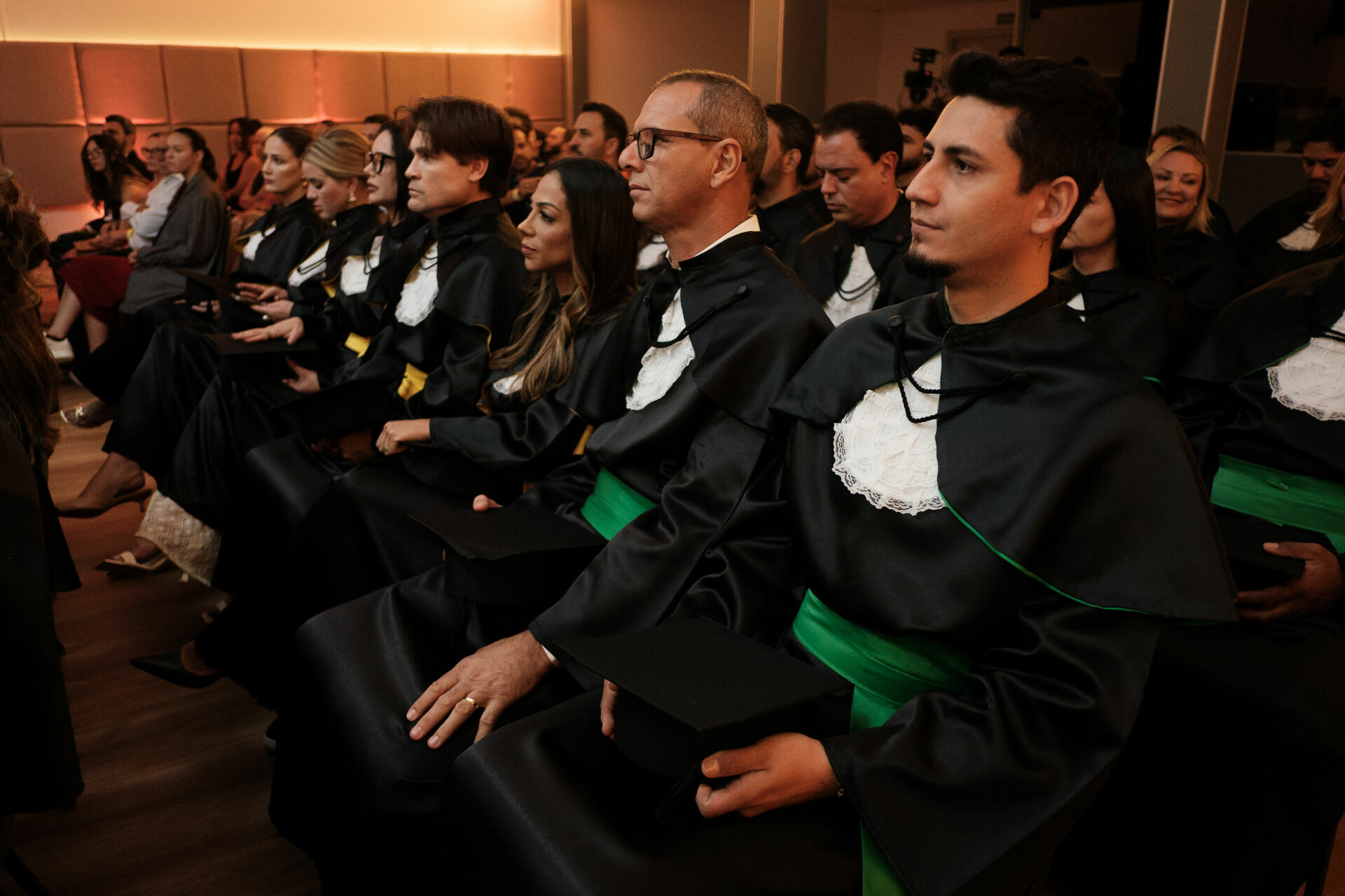 Foto Cobertura Fotográfica da Formatura Golden Belt e Green Belt Febracis 2025 – Um Registro Marcante Assinado por Natálya Cardoso Foto Cobertura Fotográfica da Formatura Golden Belt e Green Belt Febracis 2025 – Um Registro Marcante Assinado por Natálya Cardoso - Imagem 518