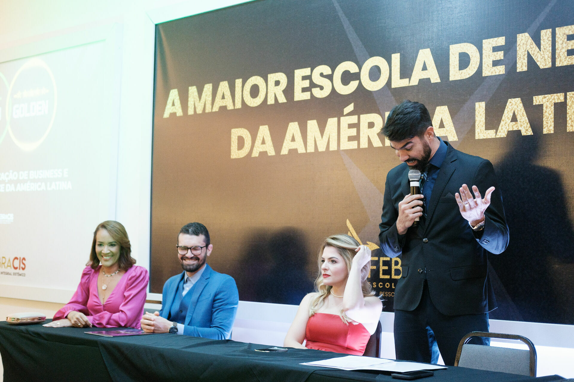 Foto Cobertura Fotográfica da Formatura Golden Belt e Green Belt Febracis 2025 – Um Registro Marcante Assinado por Natálya Cardoso Foto Cobertura Fotográfica da Formatura Golden Belt e Green Belt Febracis 2025 – Um Registro Marcante Assinado por Natálya Cardoso - Imagem 486