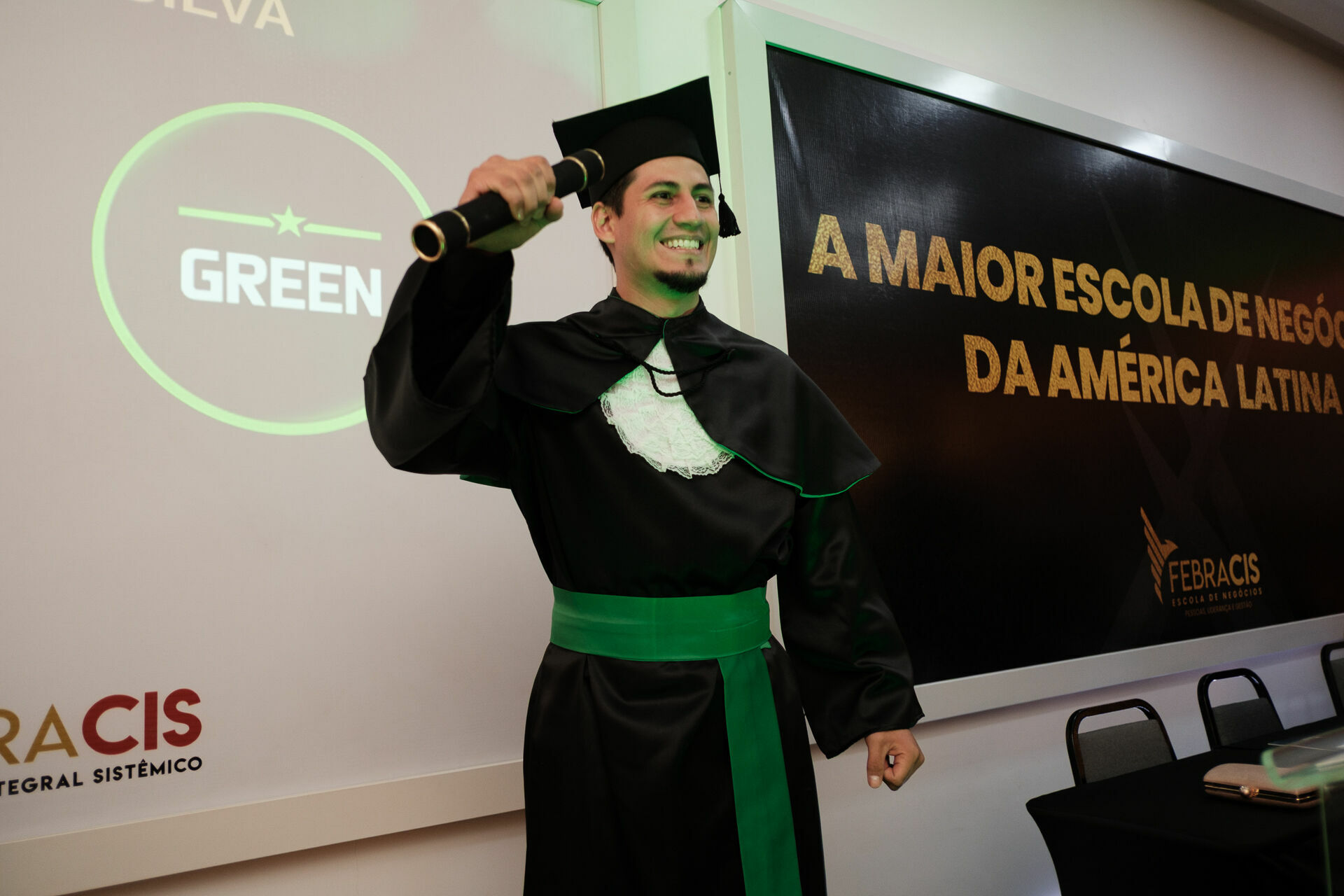 Foto Cobertura Fotográfica da Formatura Golden Belt e Green Belt Febracis 2025 – Um Registro Marcante Assinado por Natálya Cardoso Foto Cobertura Fotográfica da Formatura Golden Belt e Green Belt Febracis 2025 – Um Registro Marcante Assinado por Natálya Cardoso - Imagem 630