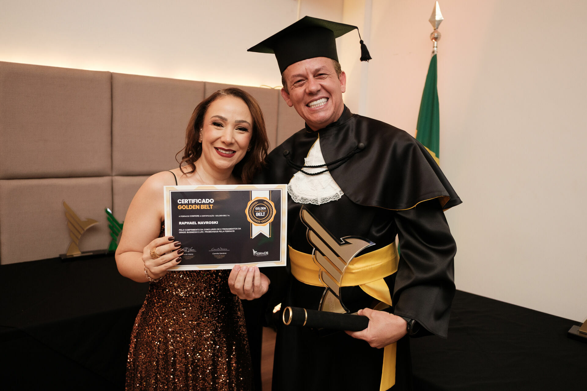 Foto Cobertura Fotográfica da Formatura Golden Belt e Green Belt Febracis 2025 – Um Registro Marcante Assinado por Natálya Cardoso Foto Cobertura Fotográfica da Formatura Golden Belt e Green Belt Febracis 2025 – Um Registro Marcante Assinado por Natálya Cardoso - Imagem 684