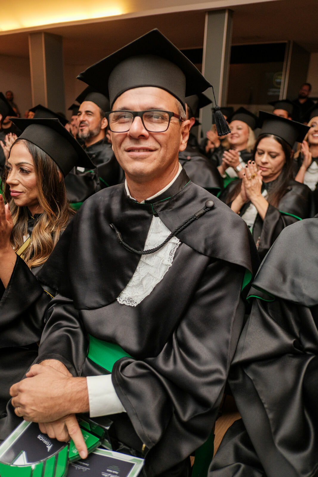 Foto Cobertura Fotográfica da Formatura Golden Belt e Green Belt Febracis 2025 – Um Registro Marcante Assinado por Natálya Cardoso Foto Cobertura Fotográfica da Formatura Golden Belt e Green Belt Febracis 2025 – Um Registro Marcante Assinado por Natálya Cardoso - Imagem 755