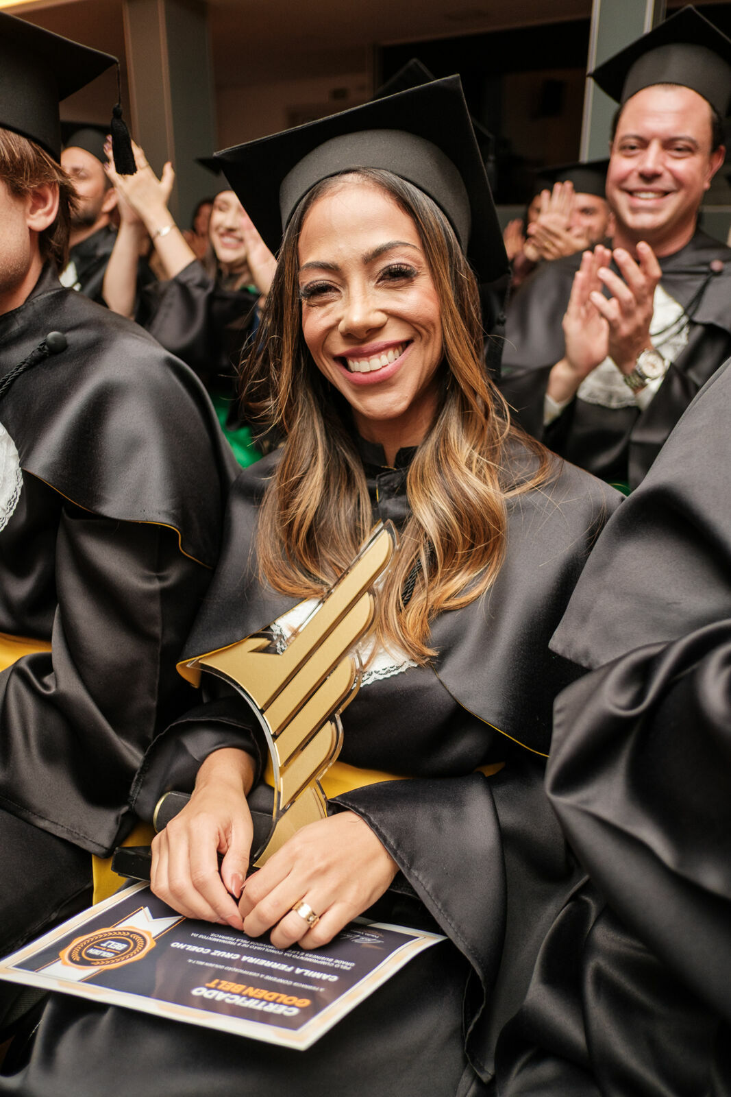 Foto Cobertura Fotográfica da Formatura Golden Belt e Green Belt Febracis 2025 – Um Registro Marcante Assinado por Natálya Cardoso Foto Cobertura Fotográfica da Formatura Golden Belt e Green Belt Febracis 2025 – Um Registro Marcante Assinado por Natálya Cardoso - Imagem 757