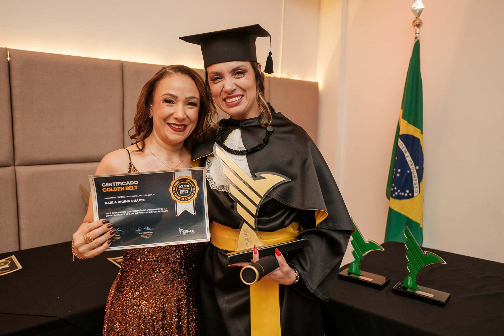 Foto Cobertura Fotográfica da Formatura Golden Belt e Green Belt Febracis 2025 – Um Registro Marcante Assinado por Natálya Cardoso Foto Cobertura Fotográfica da Formatura Golden Belt e Green Belt Febracis 2025 – Um Registro Marcante Assinado por Natálya Cardoso - Imagem 670