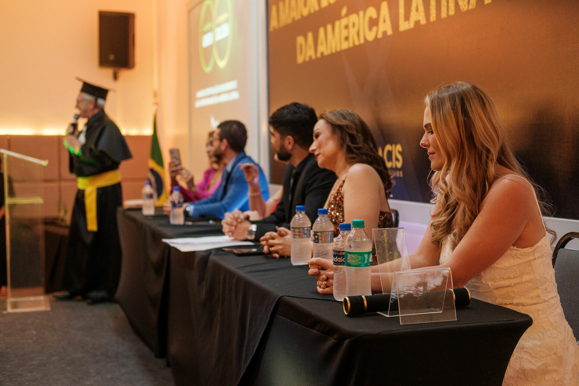 Foto Cobertura Fotográfica da Formatura Golden Belt e Green Belt Febracis 2025 – Um Registro Marcante Assinado por Natálya Cardoso Foto Cobertura Fotográfica da Formatura Golden Belt e Green Belt Febracis 2025 – Um Registro Marcante Assinado por Natálya Cardoso - Imagem 767