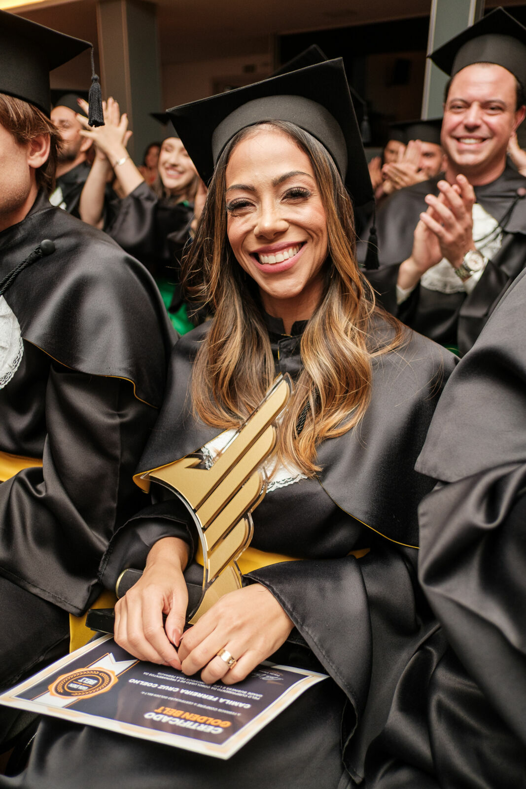 Foto Cobertura Fotográfica da Formatura Golden Belt e Green Belt Febracis 2025 – Um Registro Marcante Assinado por Natálya Cardoso Foto Cobertura Fotográfica da Formatura Golden Belt e Green Belt Febracis 2025 – Um Registro Marcante Assinado por Natálya Cardoso - Imagem 756