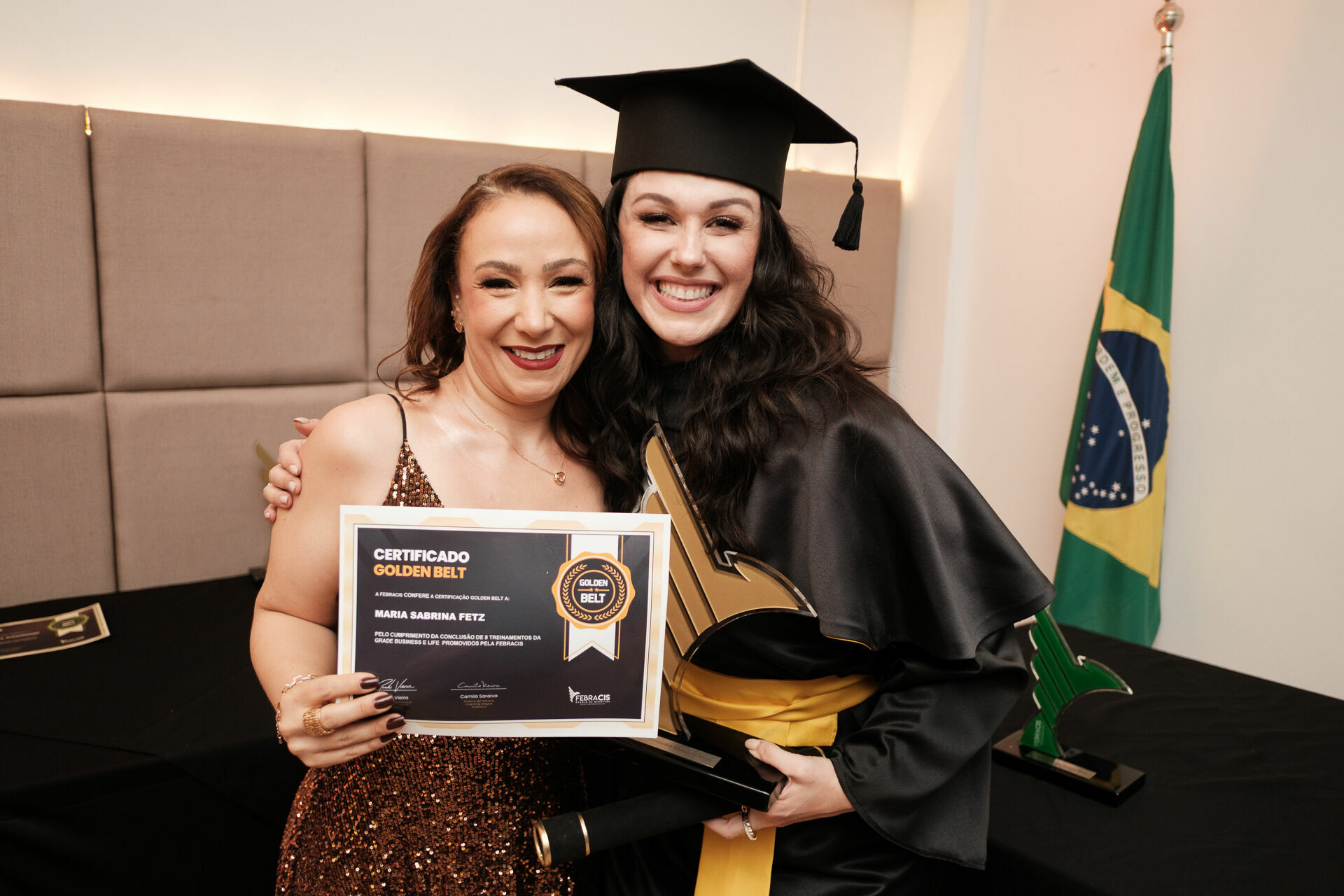 Foto Cobertura Fotográfica da Formatura Golden Belt e Green Belt Febracis 2025 – Um Registro Marcante Assinado por Natálya Cardoso Foto Cobertura Fotográfica da Formatura Golden Belt e Green Belt Febracis 2025 – Um Registro Marcante Assinado por Natálya Cardoso - Imagem 694