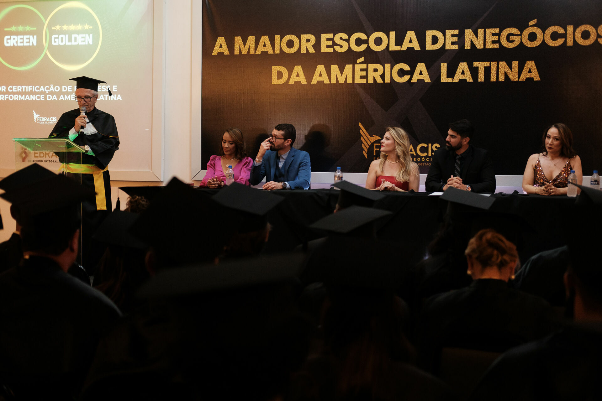 Foto Cobertura Fotográfica da Formatura Golden Belt e Green Belt Febracis 2025 – Um Registro Marcante Assinado por Natálya Cardoso Foto Cobertura Fotográfica da Formatura Golden Belt e Green Belt Febracis 2025 – Um Registro Marcante Assinado por Natálya Cardoso - Imagem 759