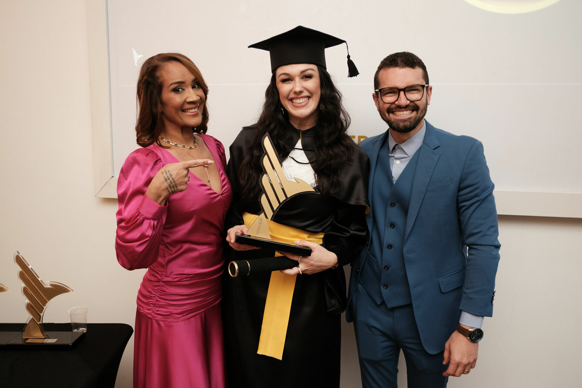 Foto Cobertura Fotográfica da Formatura Golden Belt e Green Belt Febracis 2025 – Um Registro Marcante Assinado por Natálya Cardoso Foto Cobertura Fotográfica da Formatura Golden Belt e Green Belt Febracis 2025 – Um Registro Marcante Assinado por Natálya Cardoso - Imagem 691