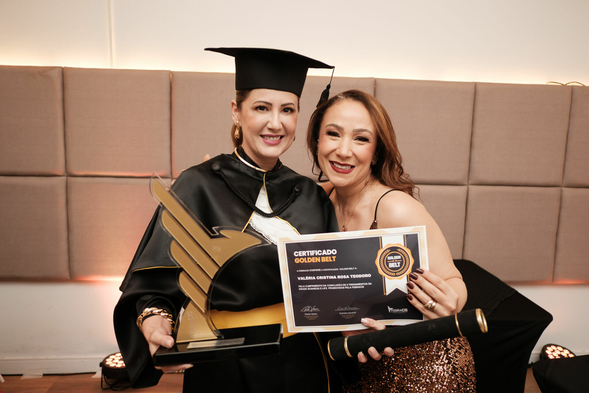 Foto Cobertura Fotográfica da Formatura Golden Belt e Green Belt Febracis 2025 – Um Registro Marcante Assinado por Natálya Cardoso Foto Cobertura Fotográfica da Formatura Golden Belt e Green Belt Febracis 2025 – Um Registro Marcante Assinado por Natálya Cardoso - Imagem 705