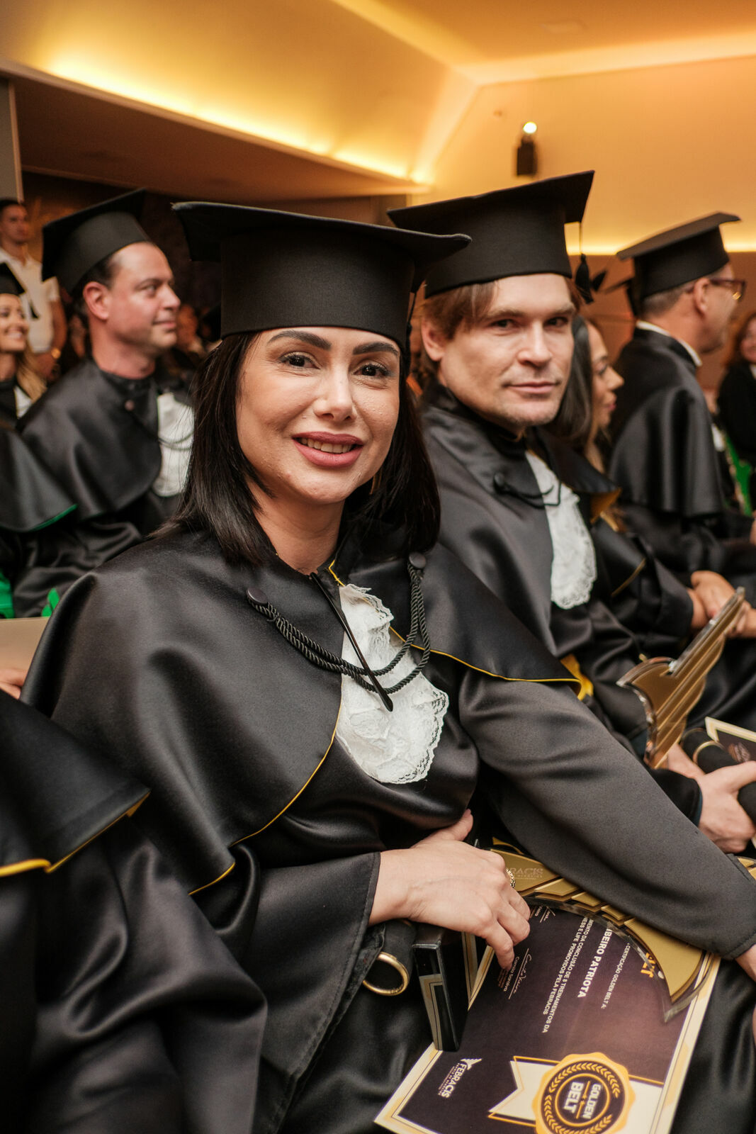 Foto Cobertura Fotográfica da Formatura Golden Belt e Green Belt Febracis 2025 – Um Registro Marcante Assinado por Natálya Cardoso Foto Cobertura Fotográfica da Formatura Golden Belt e Green Belt Febracis 2025 – Um Registro Marcante Assinado por Natálya Cardoso - Imagem 721
