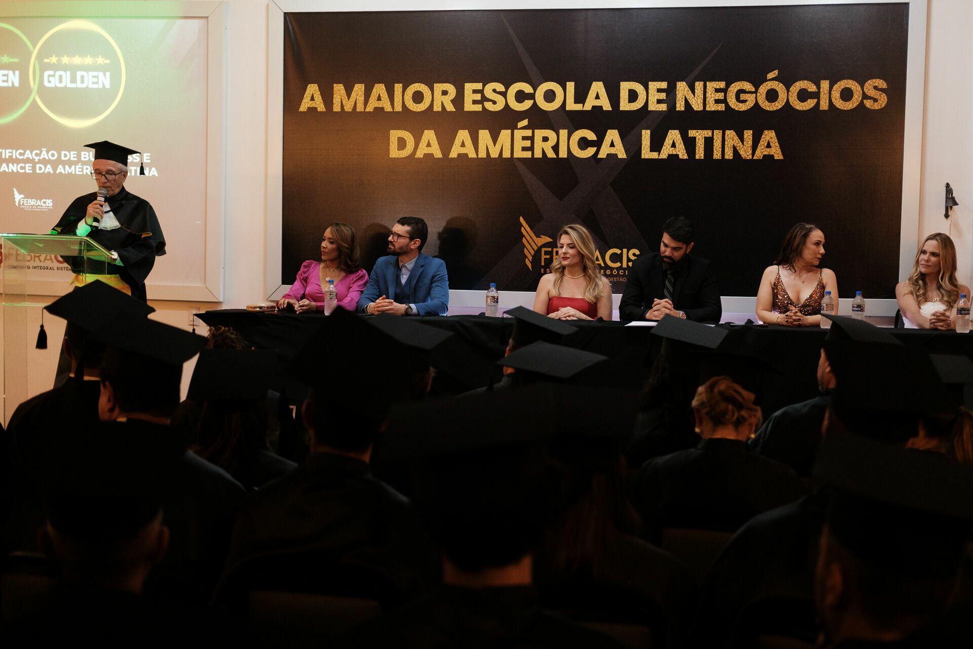 Foto Cobertura Fotográfica da Formatura Golden Belt e Green Belt Febracis 2025 – Um Registro Marcante Assinado por Natálya Cardoso Foto Cobertura Fotográfica da Formatura Golden Belt e Green Belt Febracis 2025 – Um Registro Marcante Assinado por Natálya Cardoso - Imagem 761