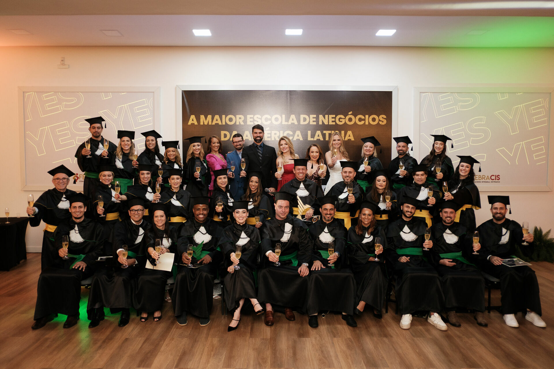 Foto Cobertura Fotográfica da Formatura Golden Belt e Green Belt Febracis 2025 – Um Registro Marcante Assinado por Natálya Cardoso Foto Cobertura Fotográfica da Formatura Golden Belt e Green Belt Febracis 2025 – Um Registro Marcante Assinado por Natálya Cardoso - Imagem 883