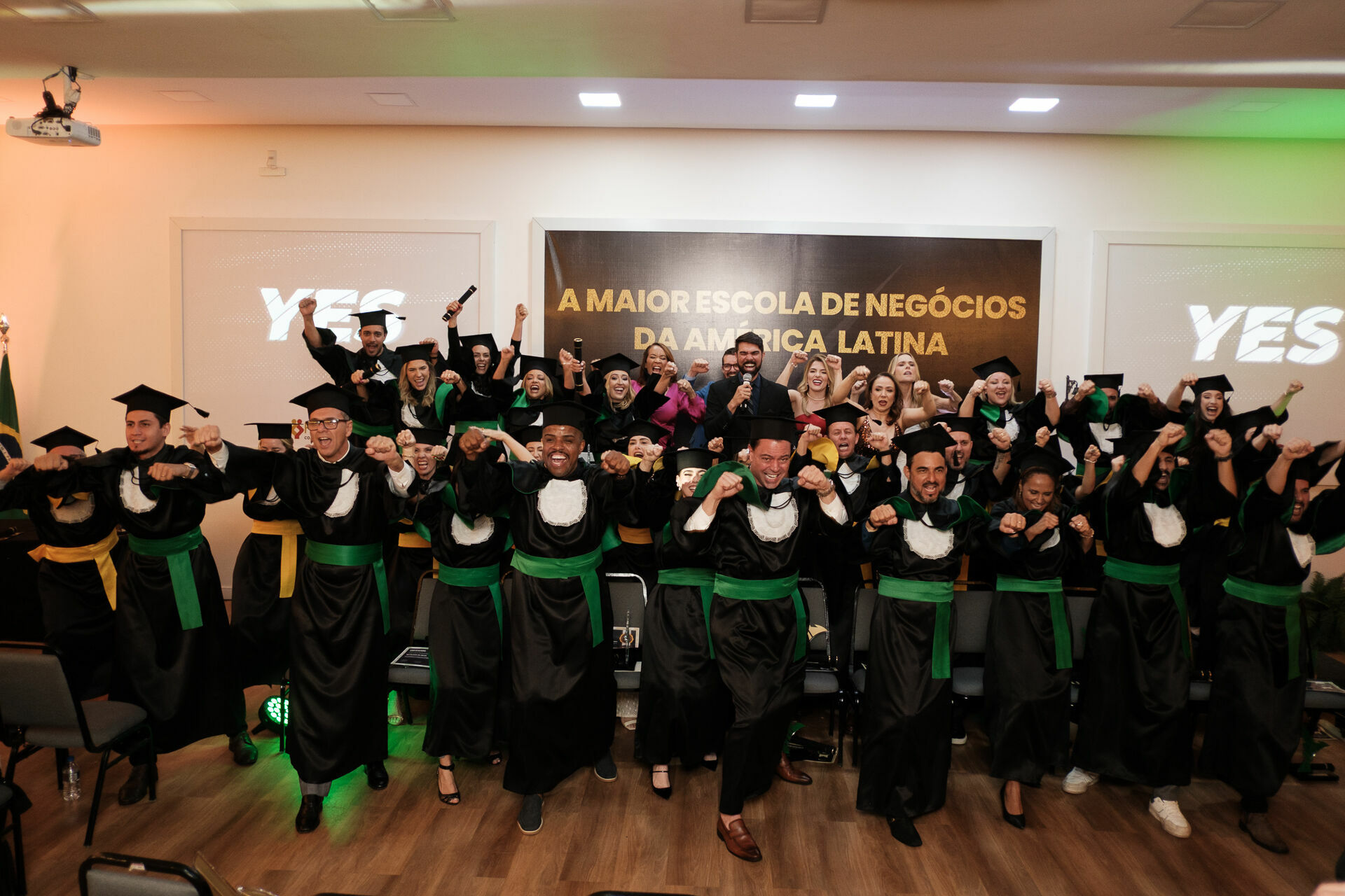 Foto Cobertura Fotográfica da Formatura Golden Belt e Green Belt Febracis 2025 – Um Registro Marcante Assinado por Natálya Cardoso Foto Cobertura Fotográfica da Formatura Golden Belt e Green Belt Febracis 2025 – Um Registro Marcante Assinado por Natálya Cardoso - Imagem 870