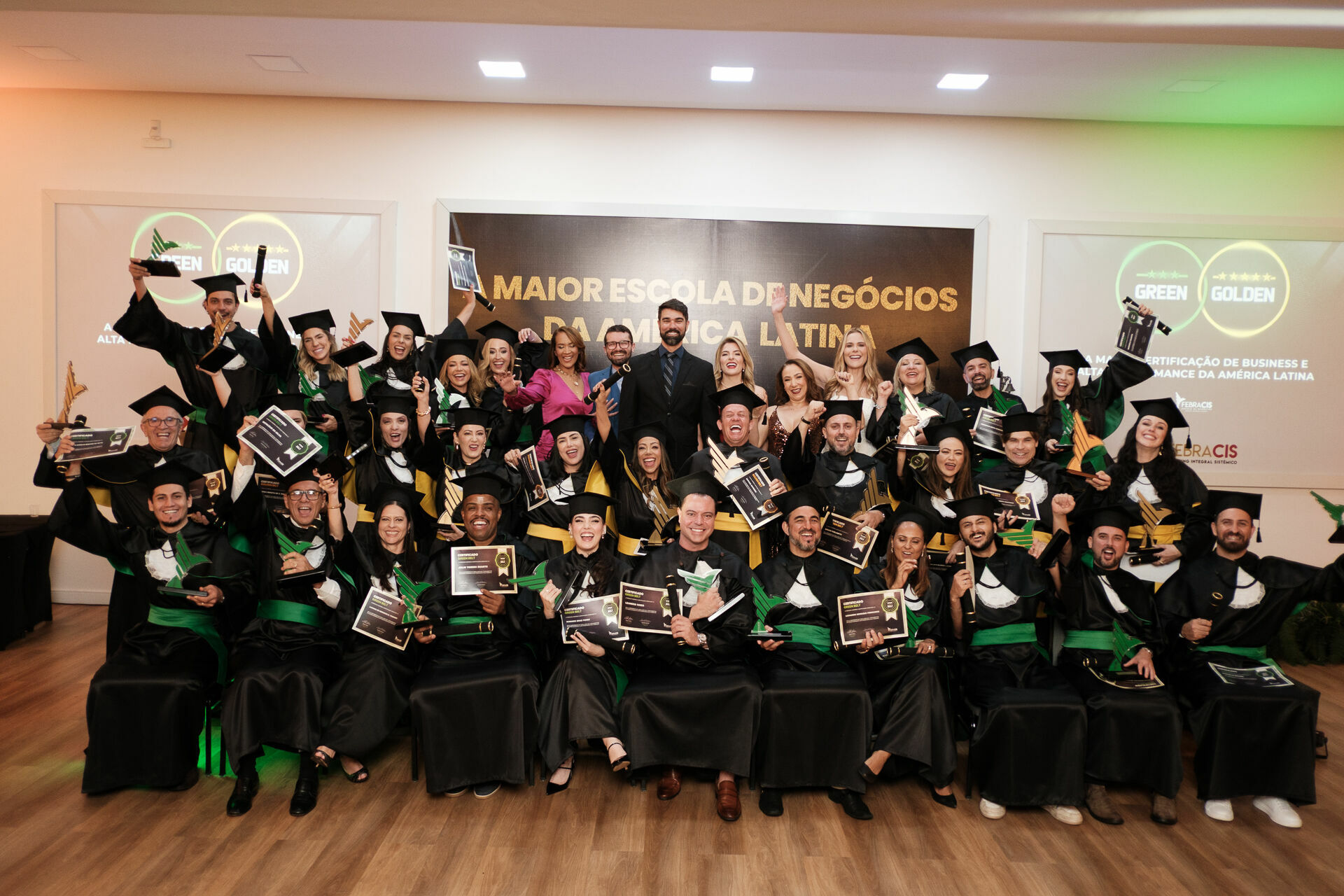 Foto Cobertura Fotográfica da Formatura Golden Belt e Green Belt Febracis 2025 – Um Registro Marcante Assinado por Natálya Cardoso Foto Cobertura Fotográfica da Formatura Golden Belt e Green Belt Febracis 2025 – Um Registro Marcante Assinado por Natálya Cardoso - Imagem 861