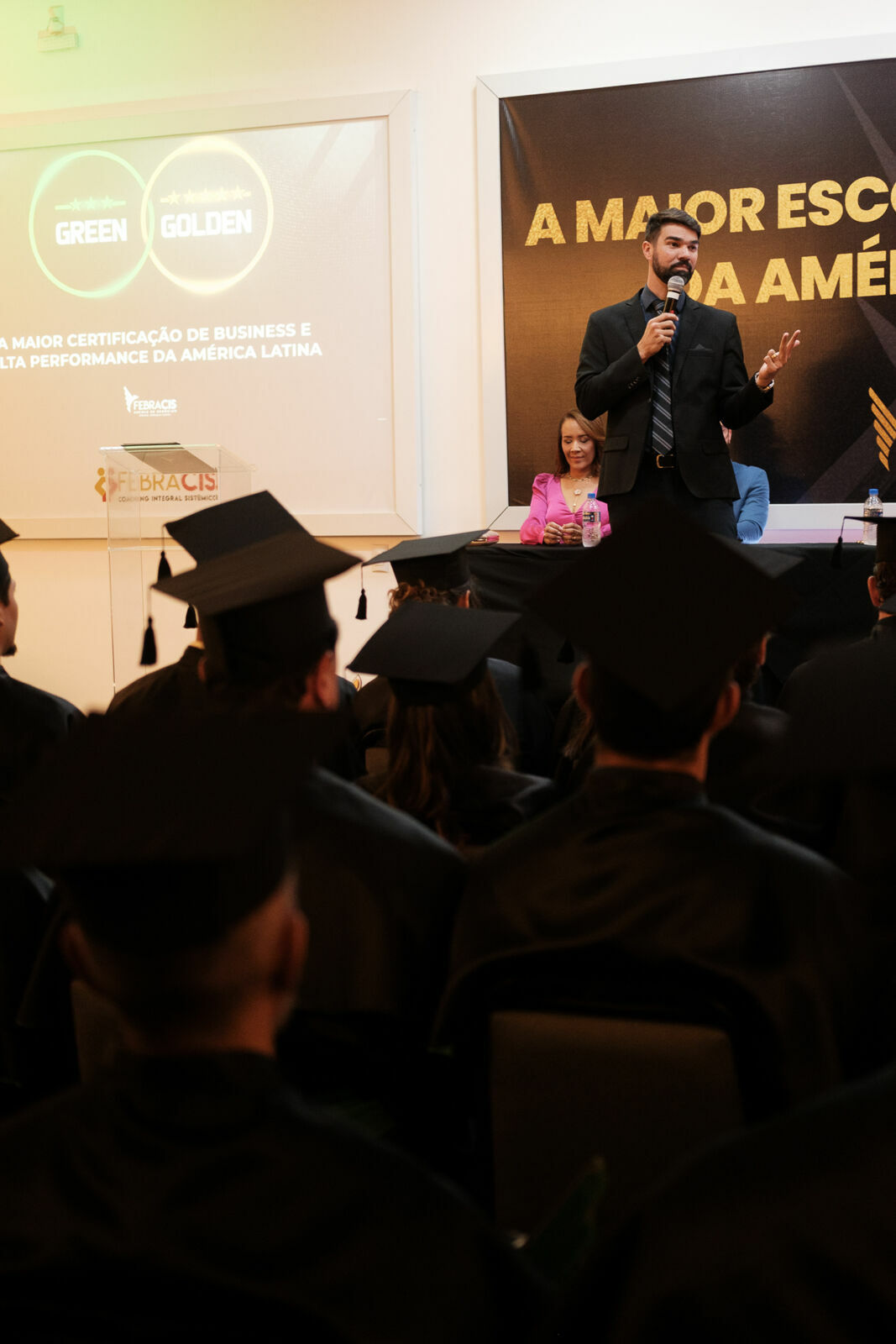 Foto Cobertura Fotográfica da Formatura Golden Belt e Green Belt Febracis 2025 – Um Registro Marcante Assinado por Natálya Cardoso Foto Cobertura Fotográfica da Formatura Golden Belt e Green Belt Febracis 2025 – Um Registro Marcante Assinado por Natálya Cardoso - Imagem 812