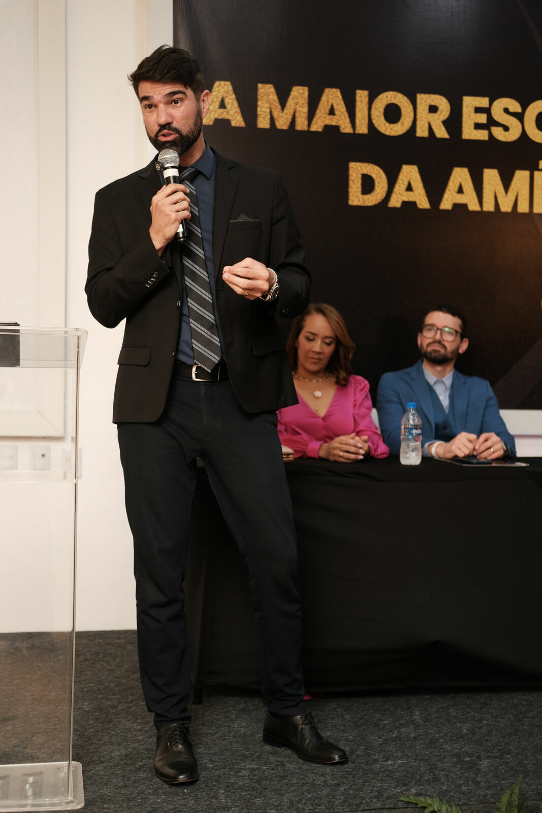 Foto Cobertura Fotográfica da Formatura Golden Belt e Green Belt Febracis 2025 – Um Registro Marcante Assinado por Natálya Cardoso Foto Cobertura Fotográfica da Formatura Golden Belt e Green Belt Febracis 2025 – Um Registro Marcante Assinado por Natálya Cardoso - Imagem 799