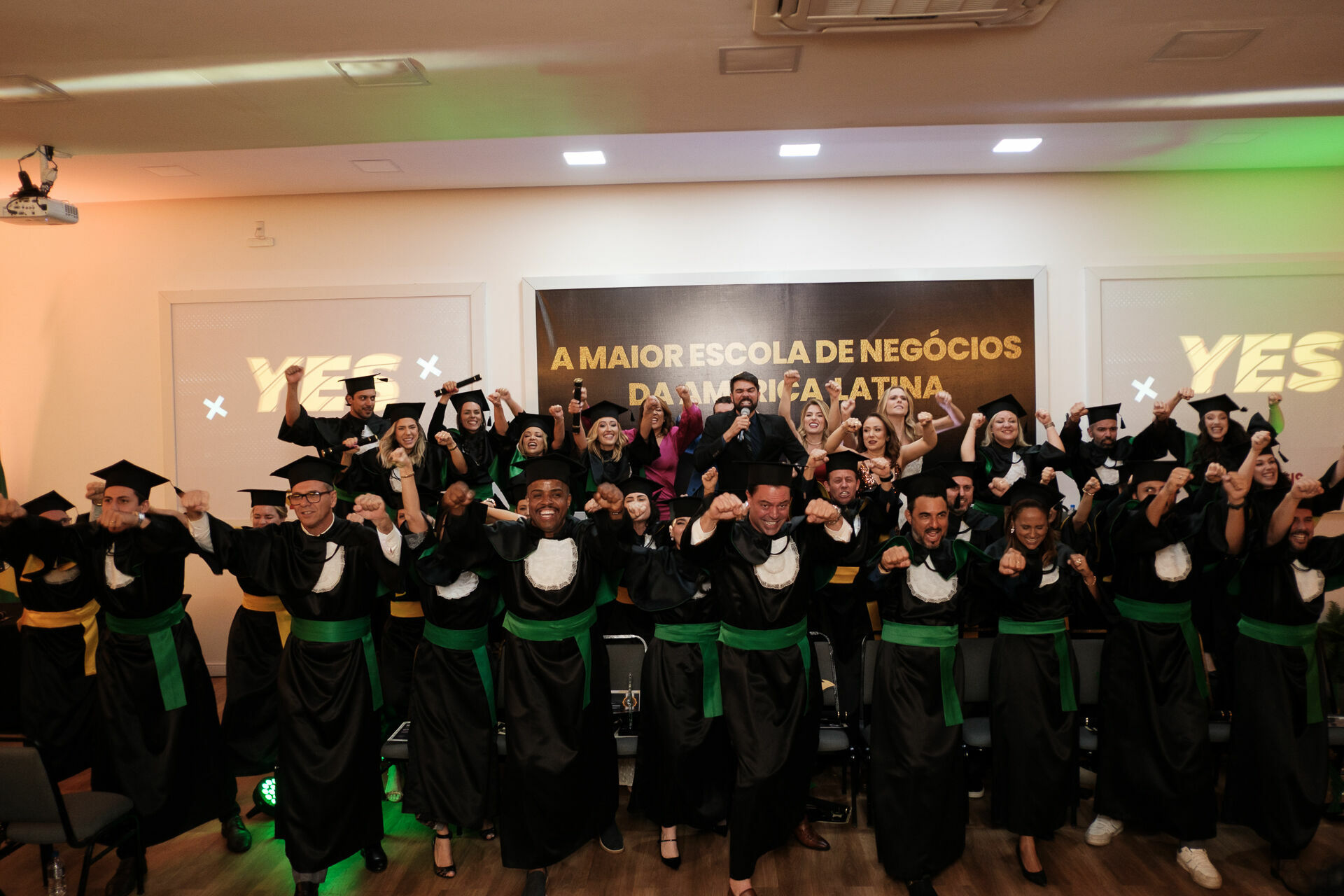 Foto Cobertura Fotográfica da Formatura Golden Belt e Green Belt Febracis 2025 – Um Registro Marcante Assinado por Natálya Cardoso Foto Cobertura Fotográfica da Formatura Golden Belt e Green Belt Febracis 2025 – Um Registro Marcante Assinado por Natálya Cardoso - Imagem 873