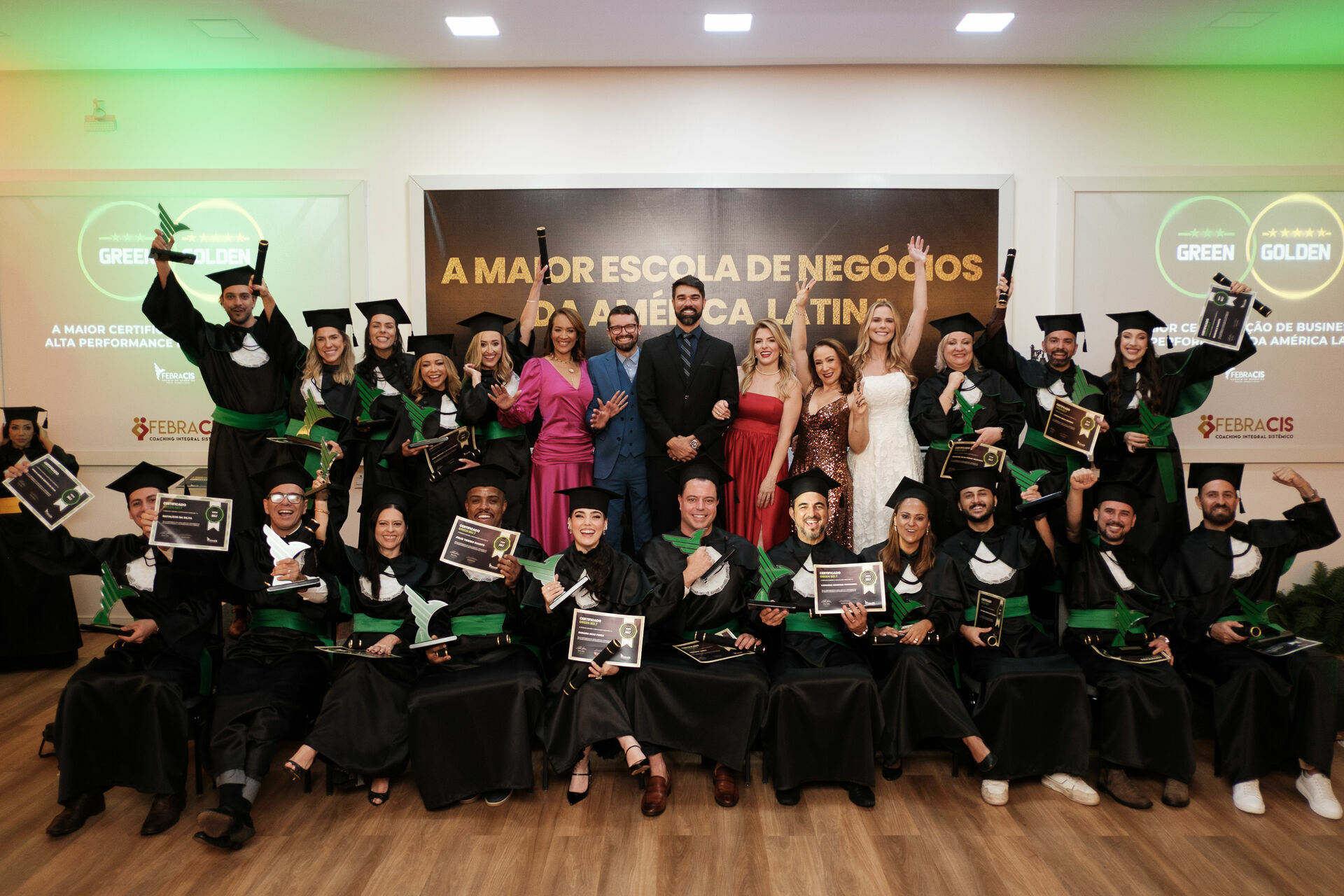 Foto Cobertura Fotográfica da Formatura Golden Belt e Green Belt Febracis 2025 – Um Registro Marcante Assinado por Natálya Cardoso Foto Cobertura Fotográfica da Formatura Golden Belt e Green Belt Febracis 2025 – Um Registro Marcante Assinado por Natálya Cardoso - Imagem 848