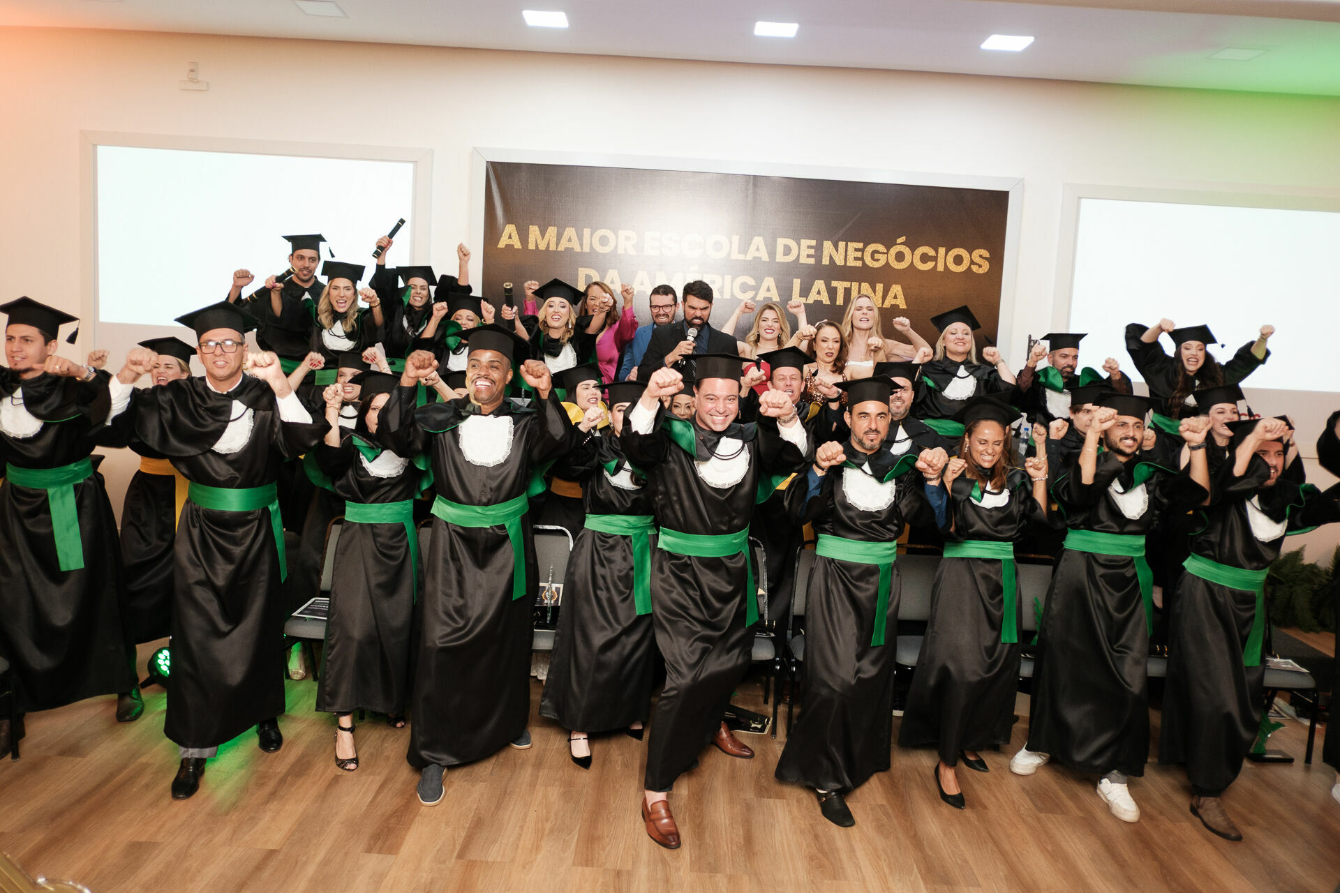 Foto Cobertura Fotográfica da Formatura Golden Belt e Green Belt Febracis 2025 – Um Registro Marcante Assinado por Natálya Cardoso Foto Cobertura Fotográfica da Formatura Golden Belt e Green Belt Febracis 2025 – Um Registro Marcante Assinado por Natálya Cardoso - Imagem 867