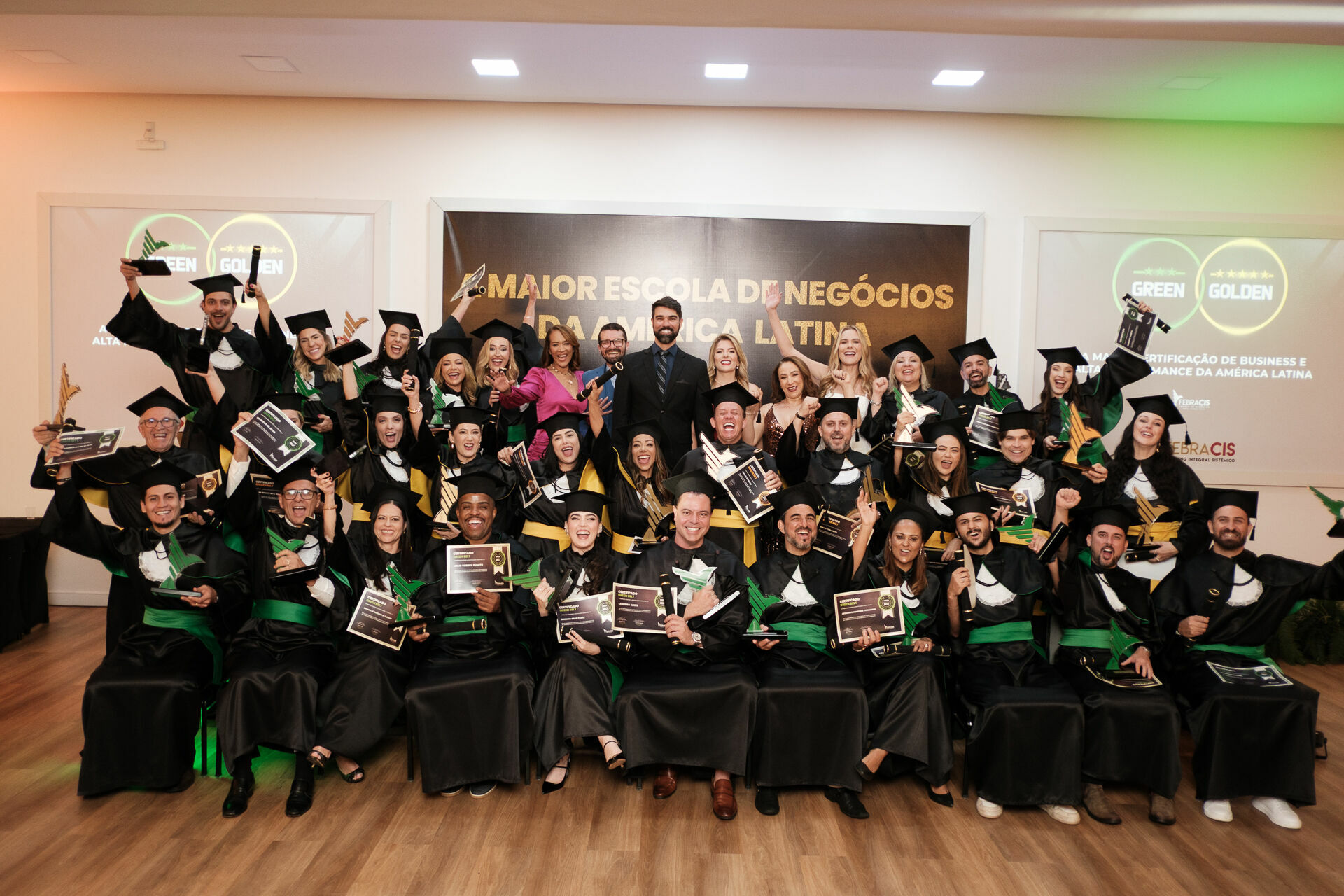 Foto Cobertura Fotográfica da Formatura Golden Belt e Green Belt Febracis 2025 – Um Registro Marcante Assinado por Natálya Cardoso Foto Cobertura Fotográfica da Formatura Golden Belt e Green Belt Febracis 2025 – Um Registro Marcante Assinado por Natálya Cardoso - Imagem 860