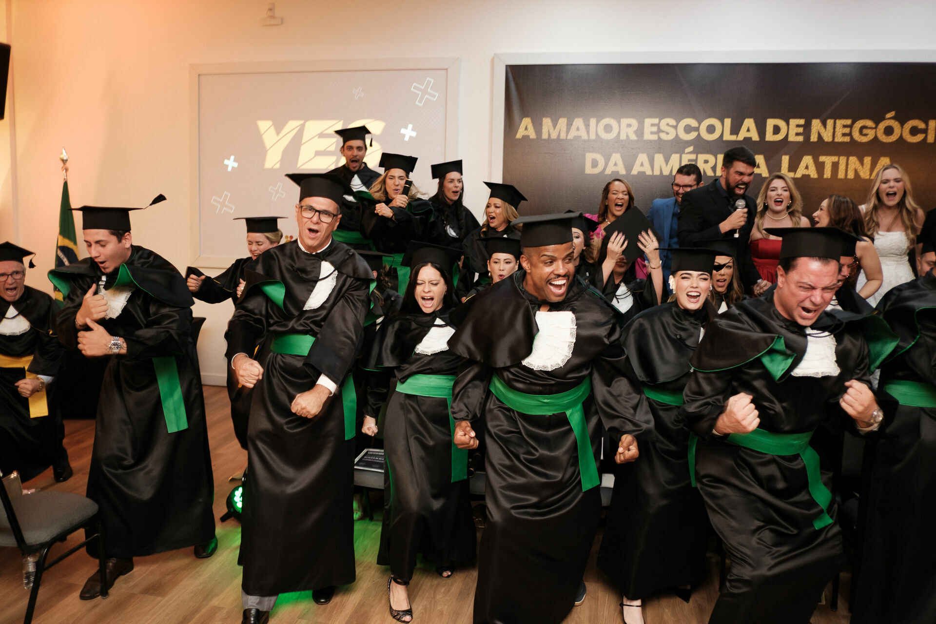 Foto Cobertura Fotográfica da Formatura Golden Belt e Green Belt Febracis 2025 – Um Registro Marcante Assinado por Natálya Cardoso Foto Cobertura Fotográfica da Formatura Golden Belt e Green Belt Febracis 2025 – Um Registro Marcante Assinado por Natálya Cardoso - Imagem 875