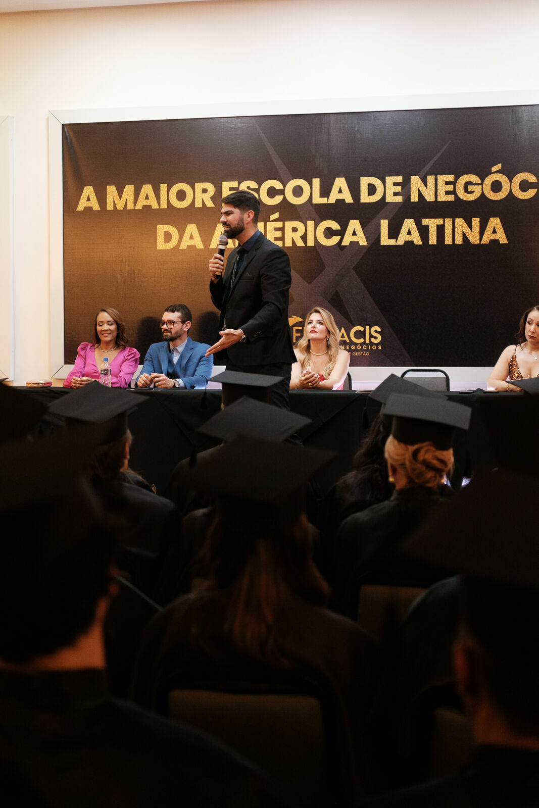 Foto Cobertura Fotográfica da Formatura Golden Belt e Green Belt Febracis 2025 – Um Registro Marcante Assinado por Natálya Cardoso Foto Cobertura Fotográfica da Formatura Golden Belt e Green Belt Febracis 2025 – Um Registro Marcante Assinado por Natálya Cardoso - Imagem 808