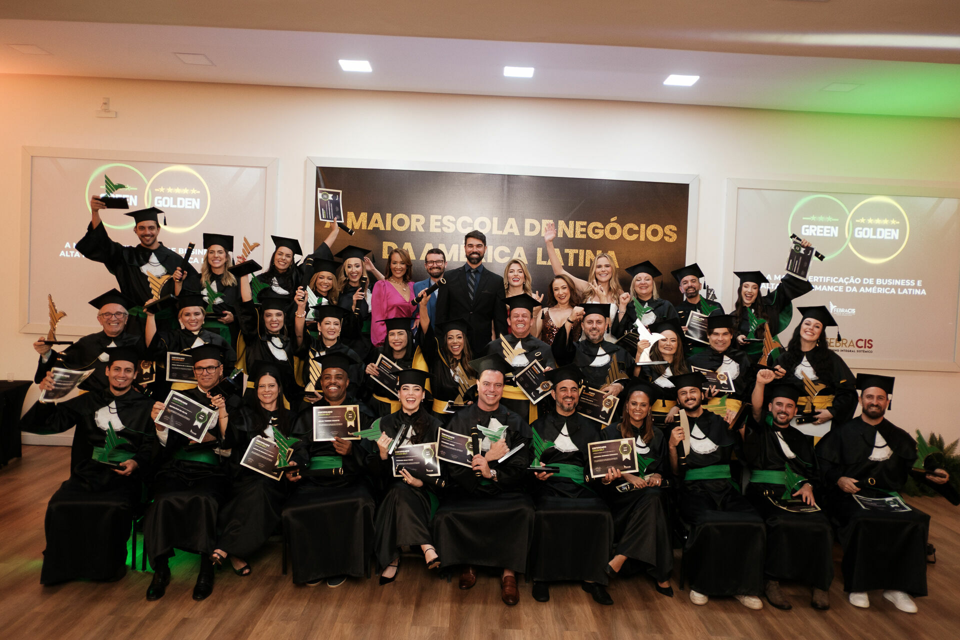 Foto Cobertura Fotográfica da Formatura Golden Belt e Green Belt Febracis 2025 – Um Registro Marcante Assinado por Natálya Cardoso Foto Cobertura Fotográfica da Formatura Golden Belt e Green Belt Febracis 2025 – Um Registro Marcante Assinado por Natálya Cardoso - Imagem 864