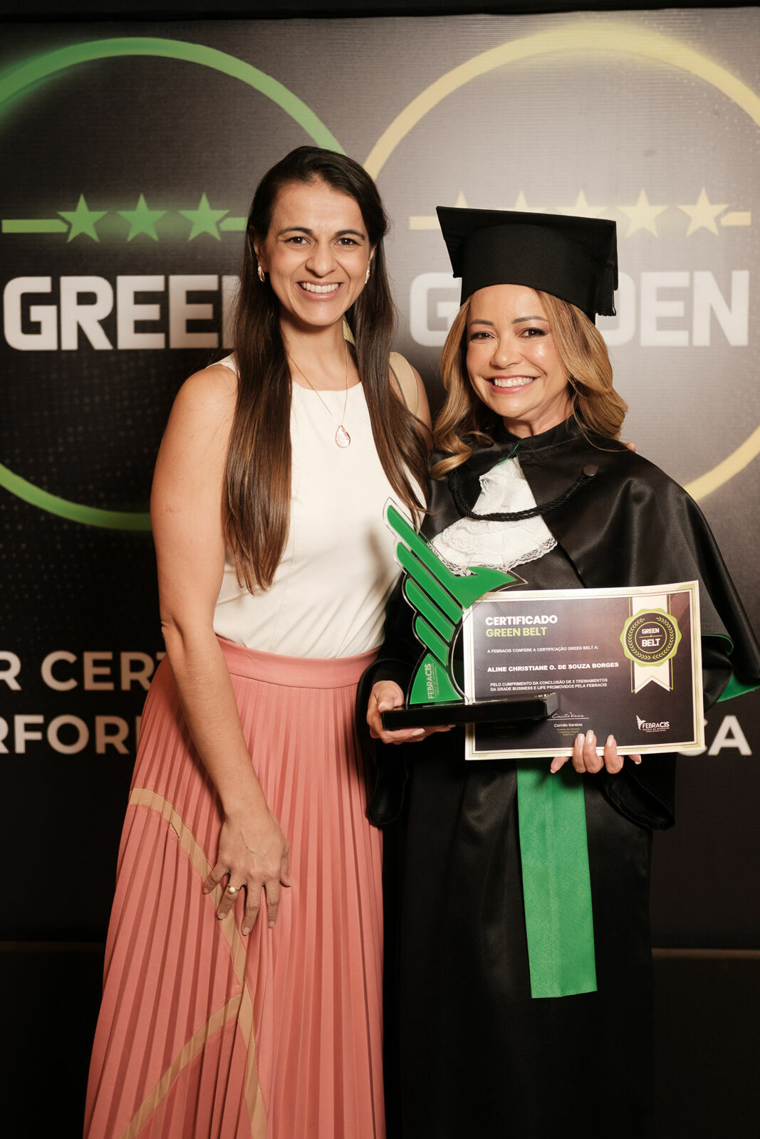 Foto Cobertura Fotográfica da Formatura Golden Belt e Green Belt Febracis 2025 – Um Registro Marcante Assinado por Natálya Cardoso Foto Cobertura Fotográfica da Formatura Golden Belt e Green Belt Febracis 2025 – Um Registro Marcante Assinado por Natálya Cardoso - Imagem 939