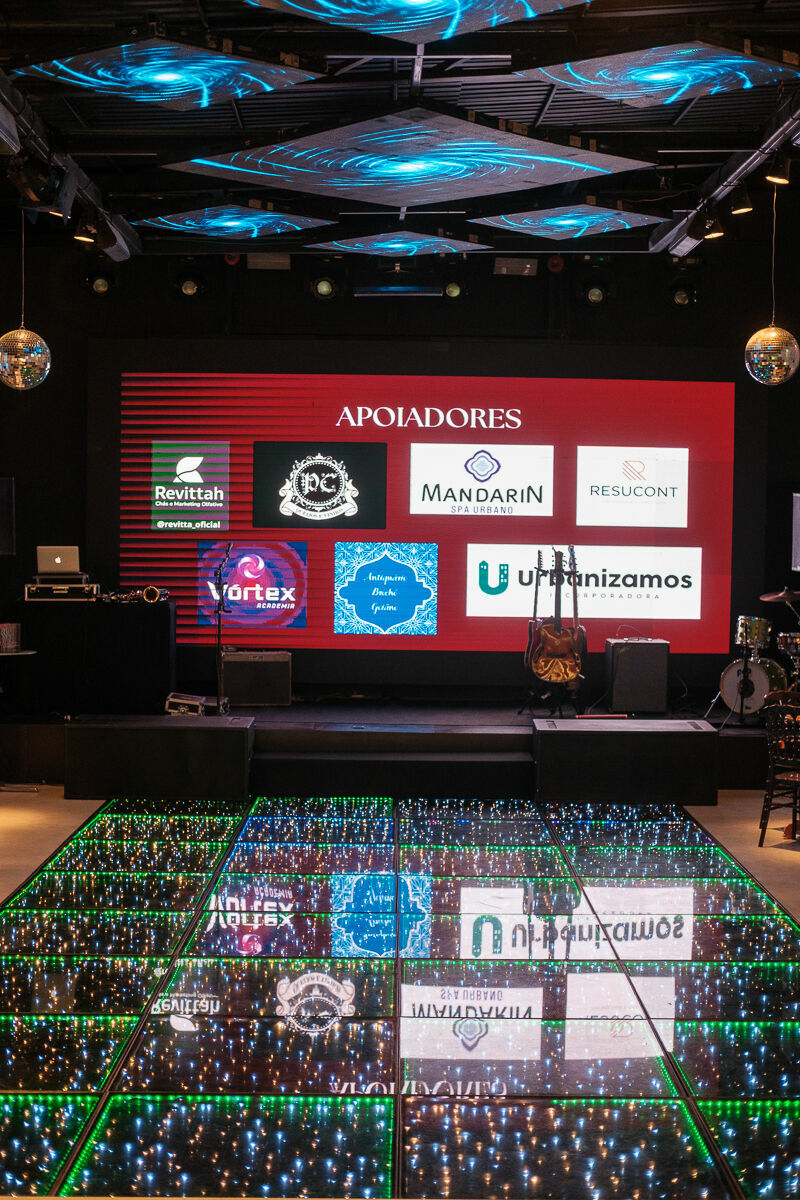 Foto Cobertura Fotográfica Oficial – Lançamento da Revista Papo de Madame 2026 por In Photo Foto Cobertura Fotográfica Oficial – Lançamento da Revista Papo de Madame 2026 por In Photo - Imagem 1